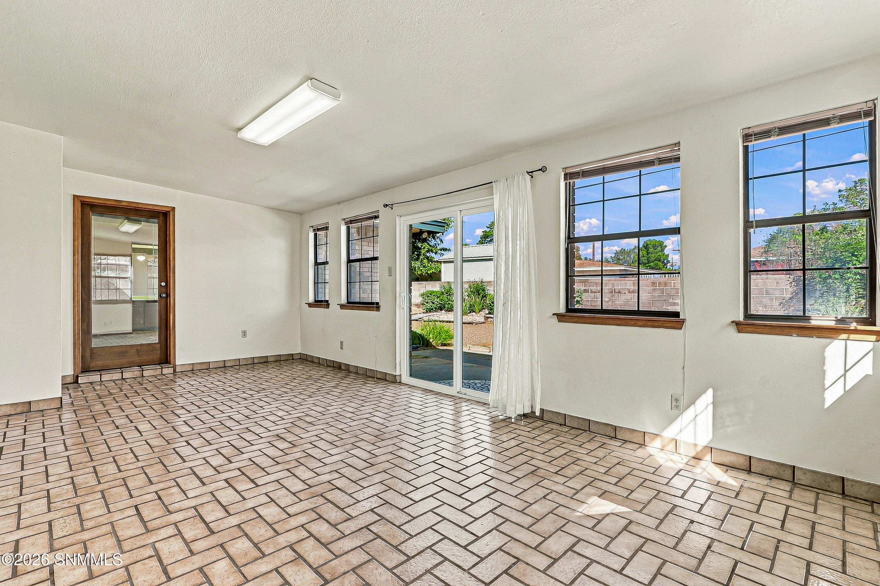 2930 Topley Avenue Property Photo 23
