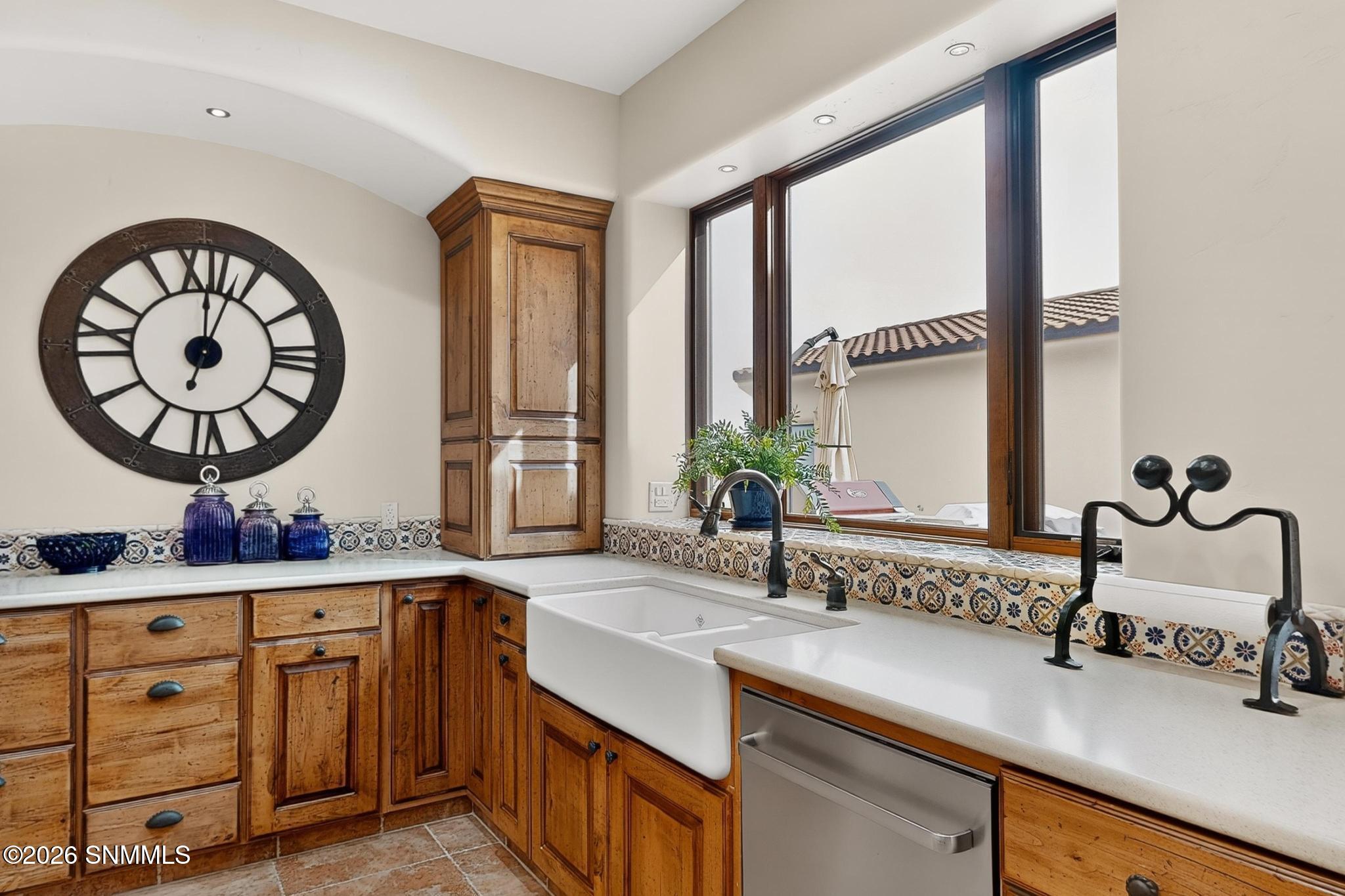 6480 Vista De Oro Property Photo 18