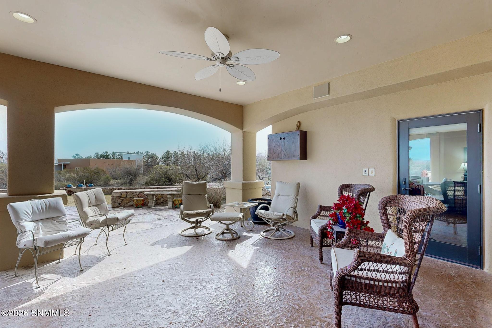 6480 Vista De Oro Property Photo 30