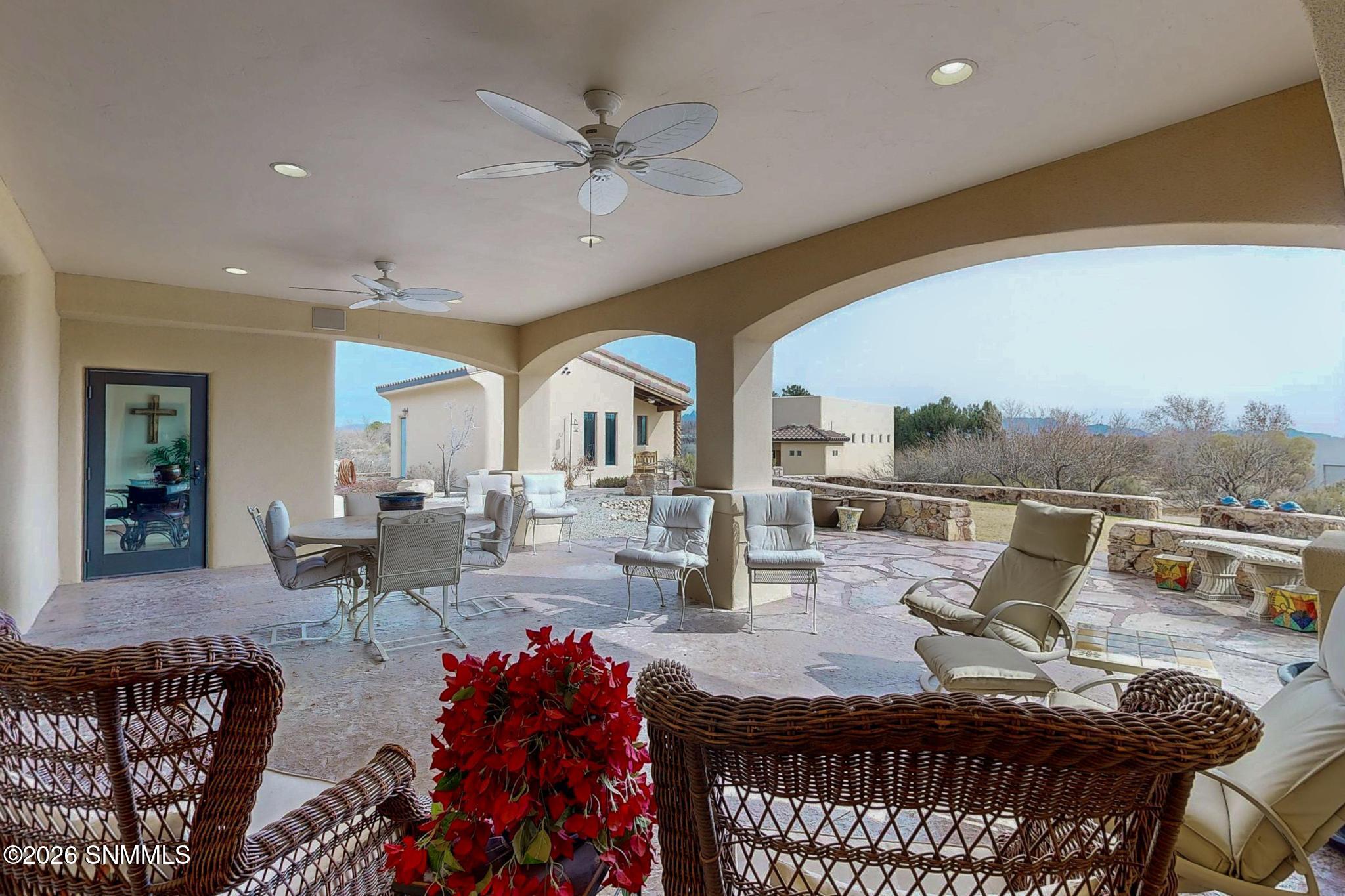 6480 Vista De Oro Property Photo 31