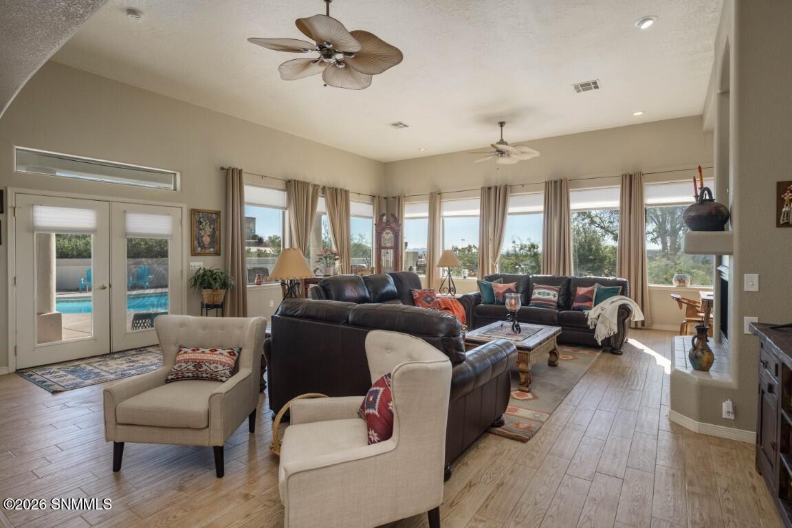 6760 Bright View Road Property Photo 10