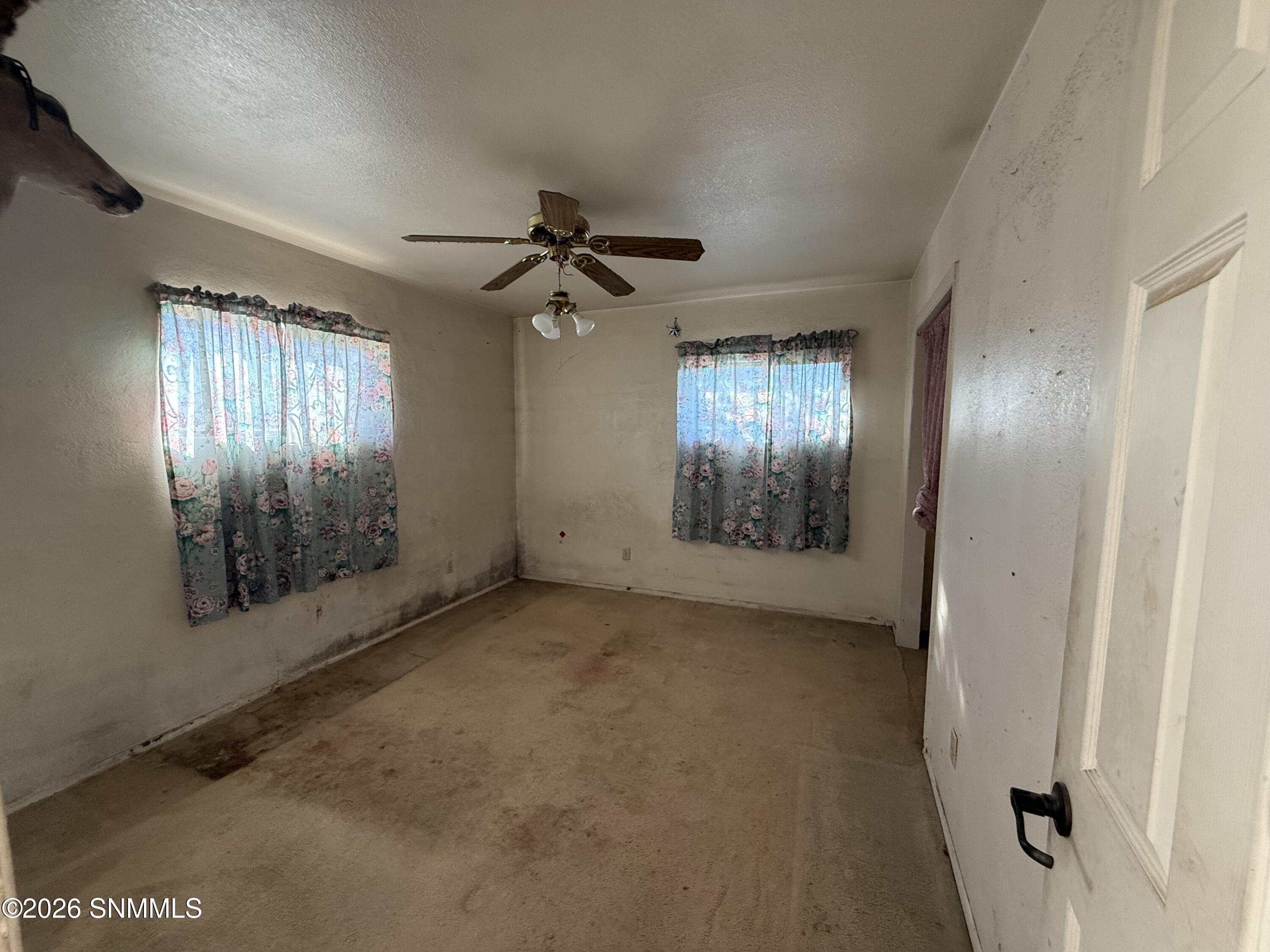 211 E Corpening Avenue Property Photo 9
