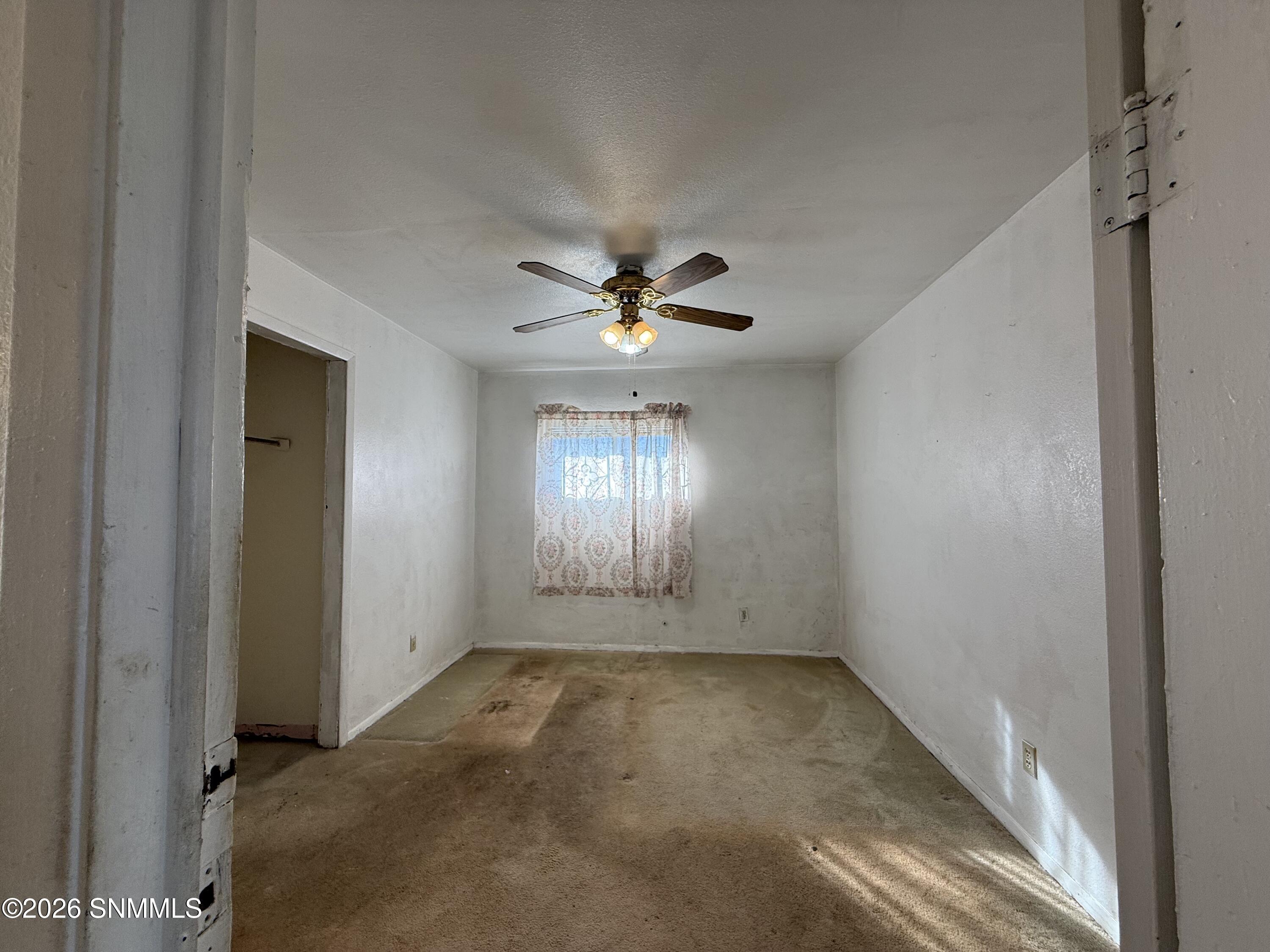 211 E Corpening Avenue Property Photo 10