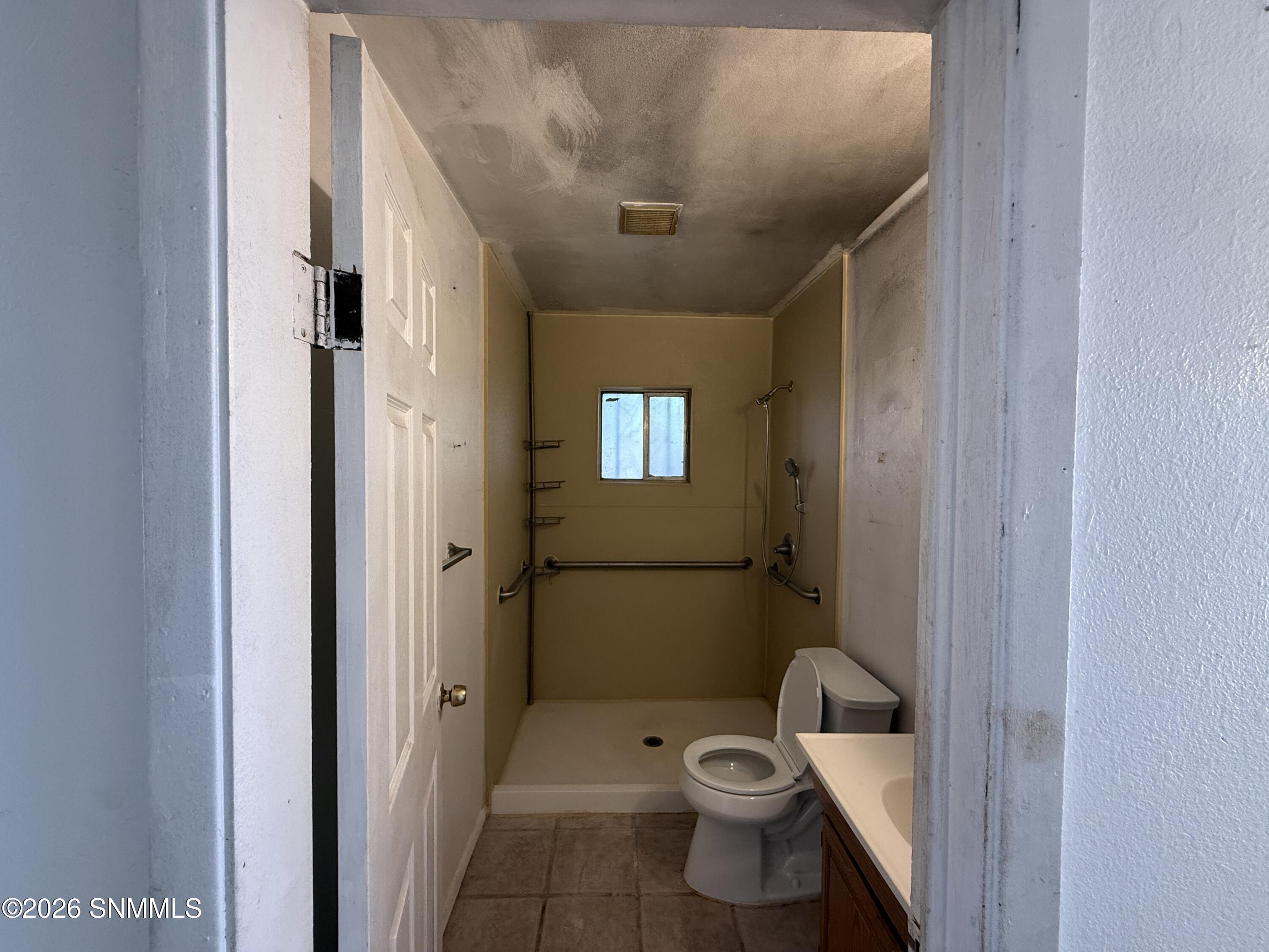 211 E Corpening Avenue Property Photo 13