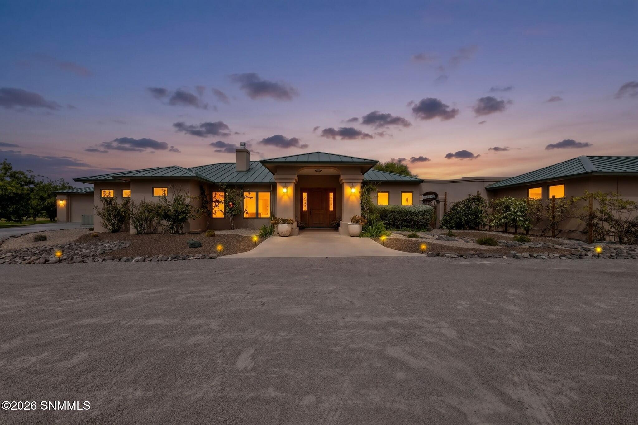 2770 Buena Tierra Court Property Photo 4