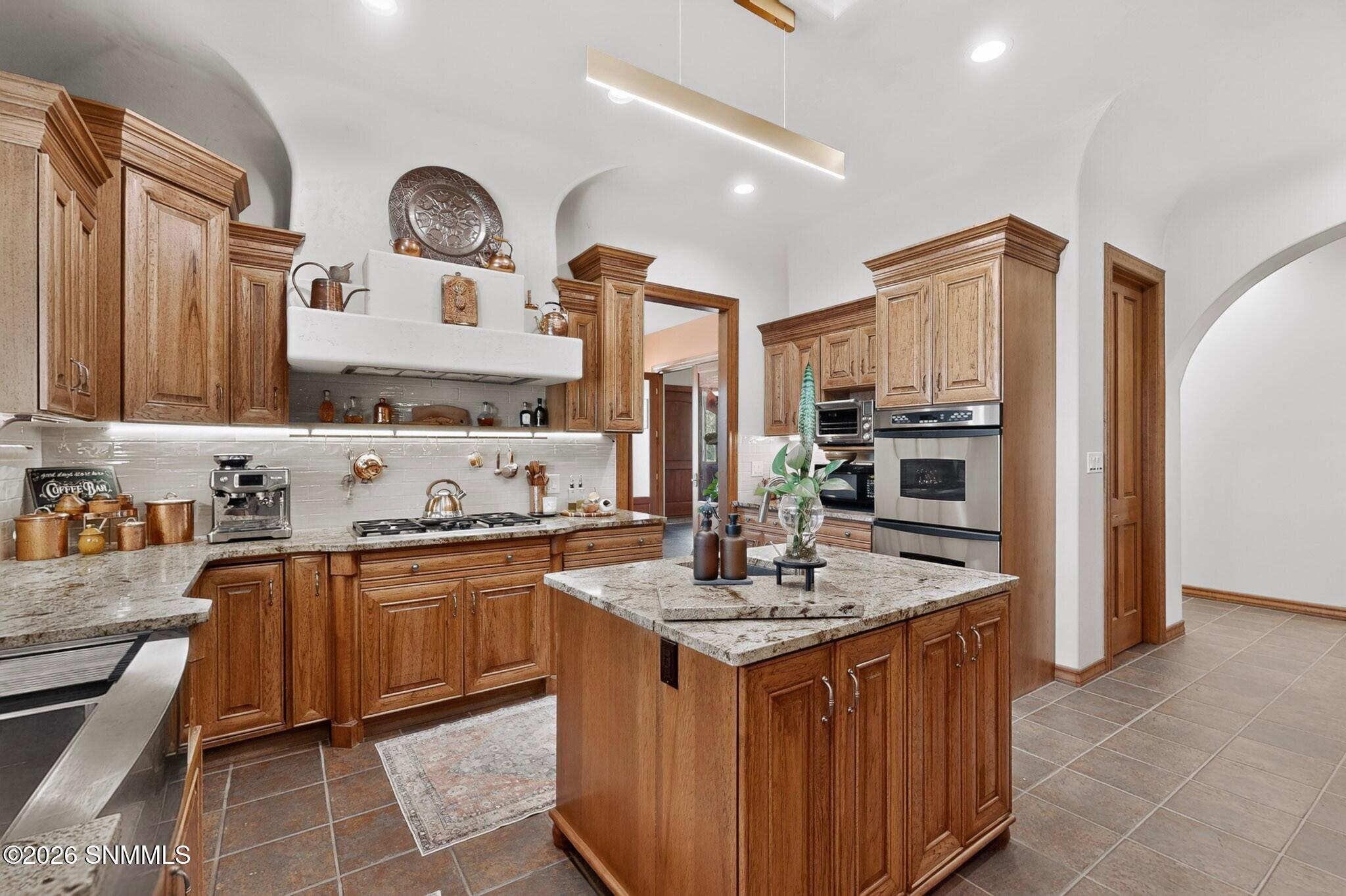 2770 Buena Tierra Court Property Photo 11