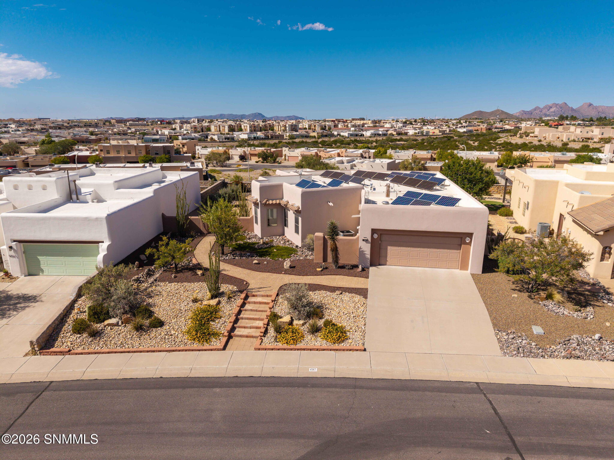 4367 Isleta Court Property Photo 3