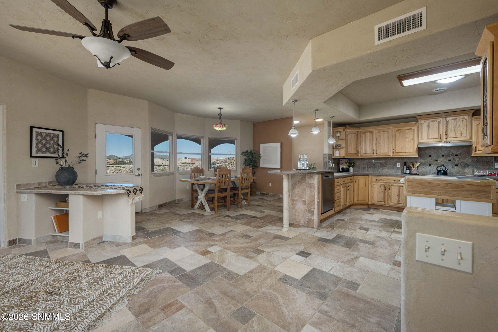 4367 Isleta Court Property Photo 8