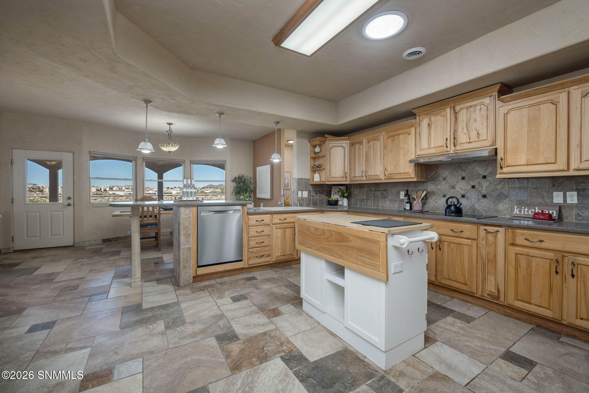 4367 Isleta Court Property Photo 18