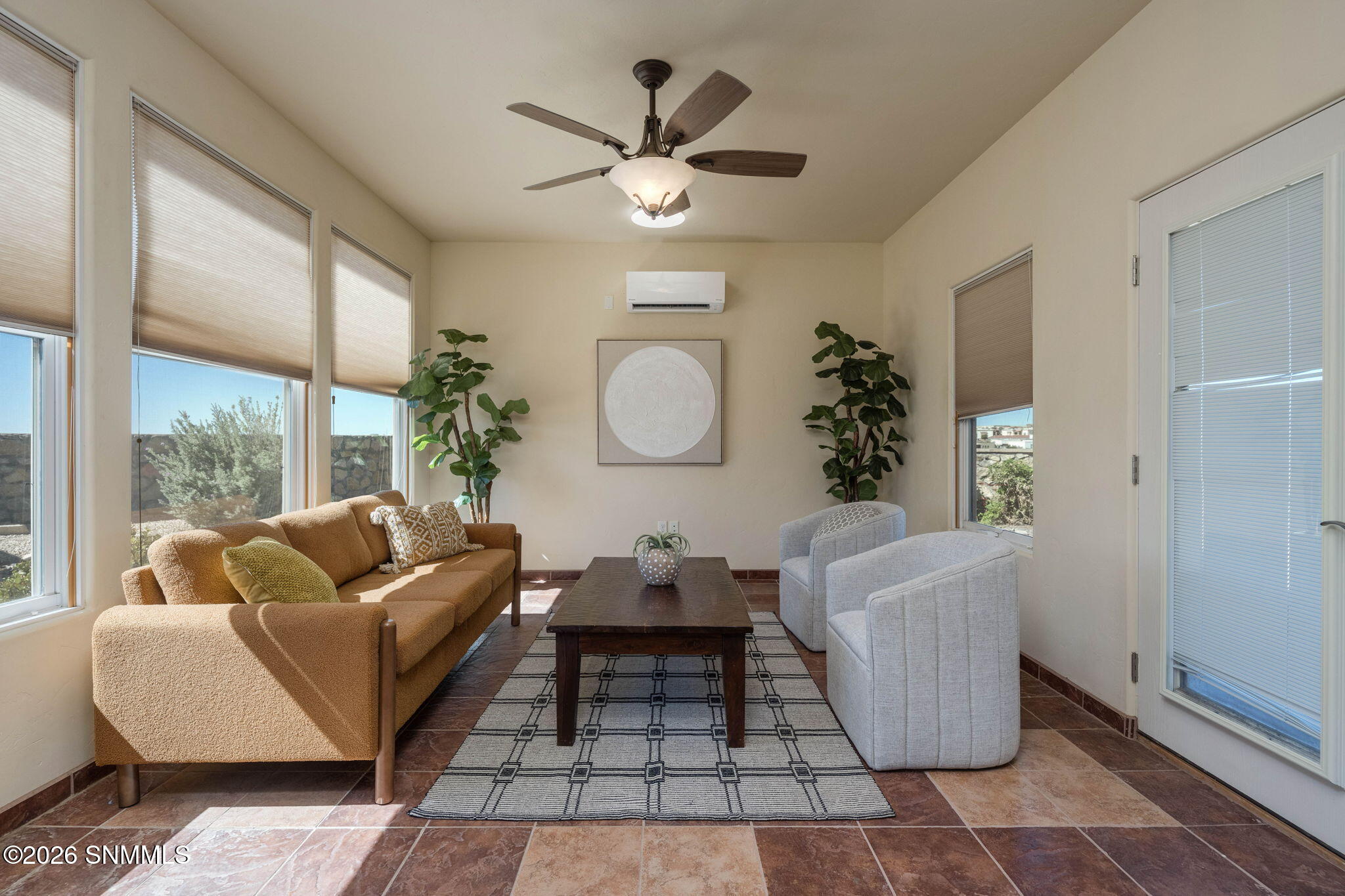 4367 Isleta Court Property Photo 24