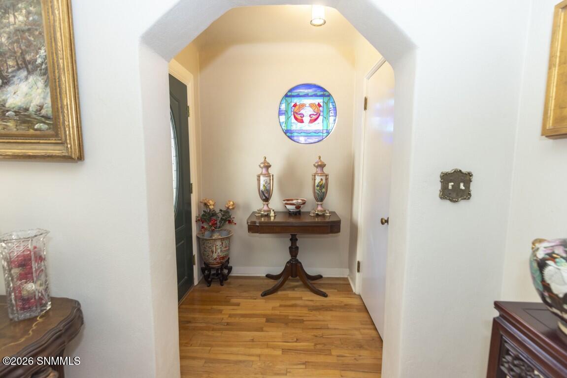 950 Hess Terrace Property Photo 5