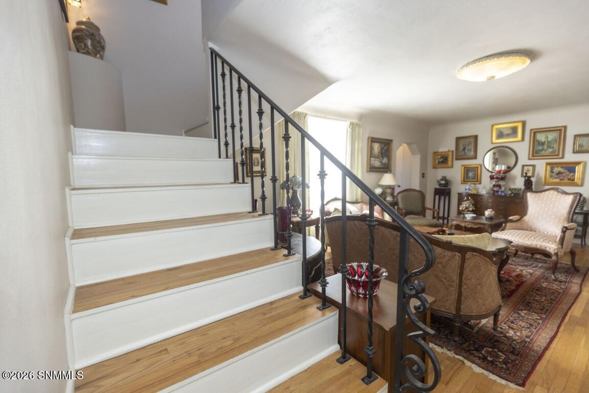 950 Hess Terrace Property Photo 13