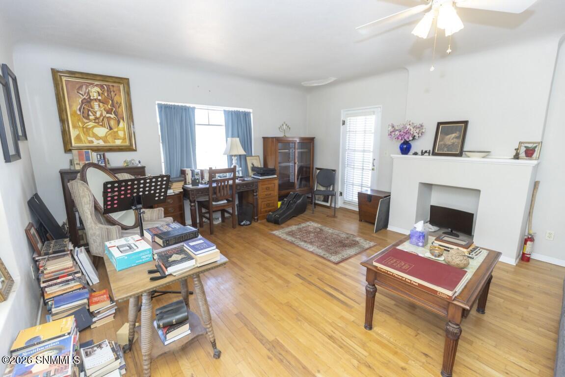 950 Hess Terrace Property Photo 45