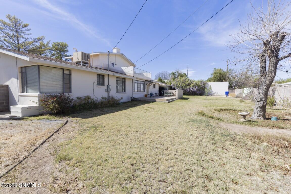 950 Hess Terrace Property Photo 55