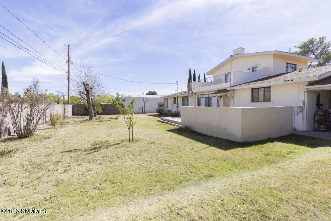 950 Hess Terrace Property Photo 57