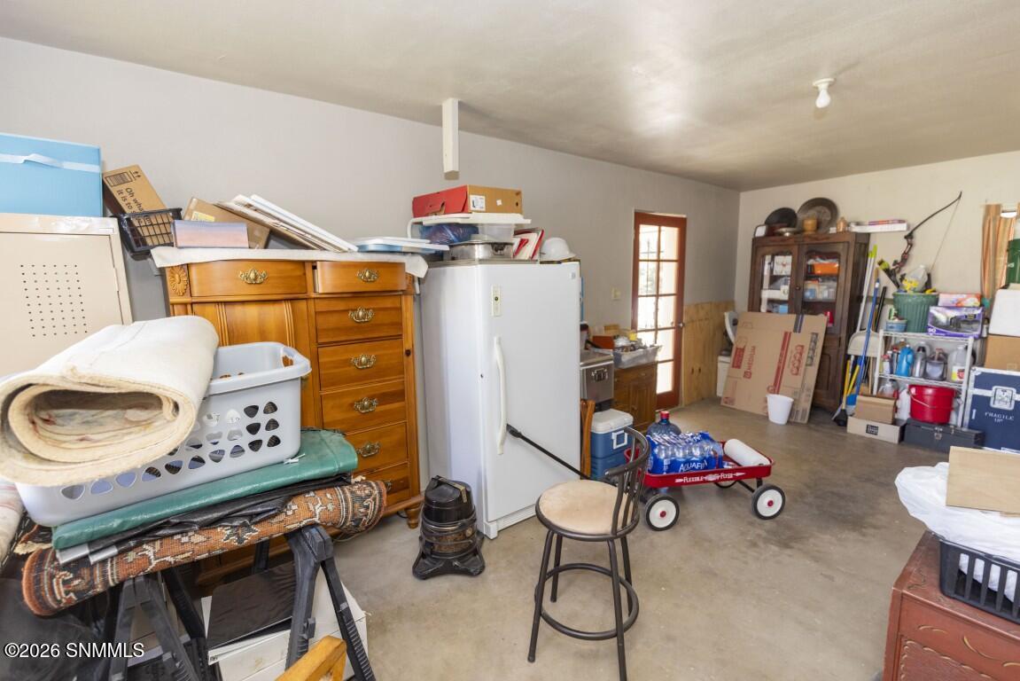 950 Hess Terrace Property Photo 60
