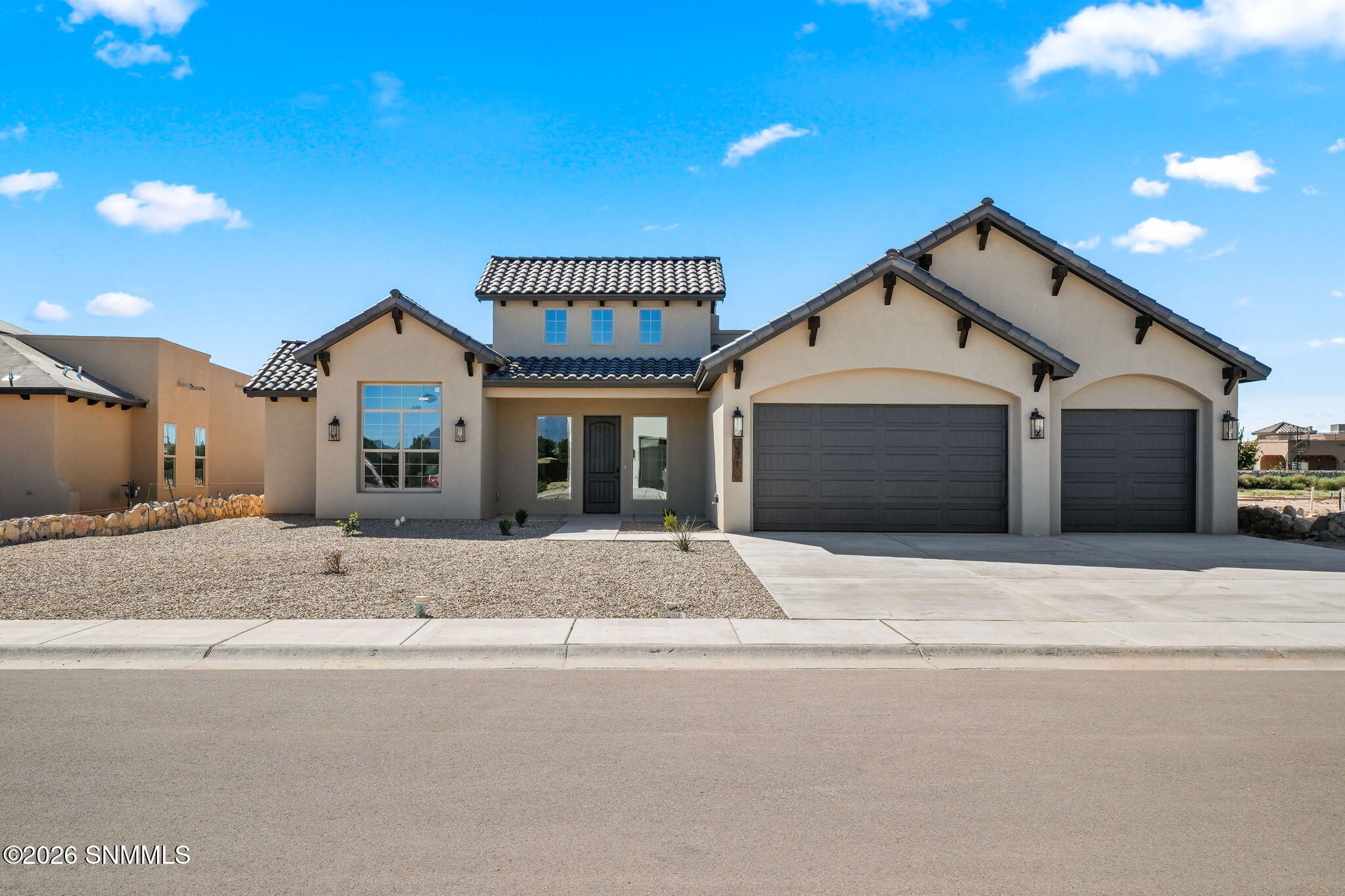 3819 Santa Catalina Loop Property Photo 2