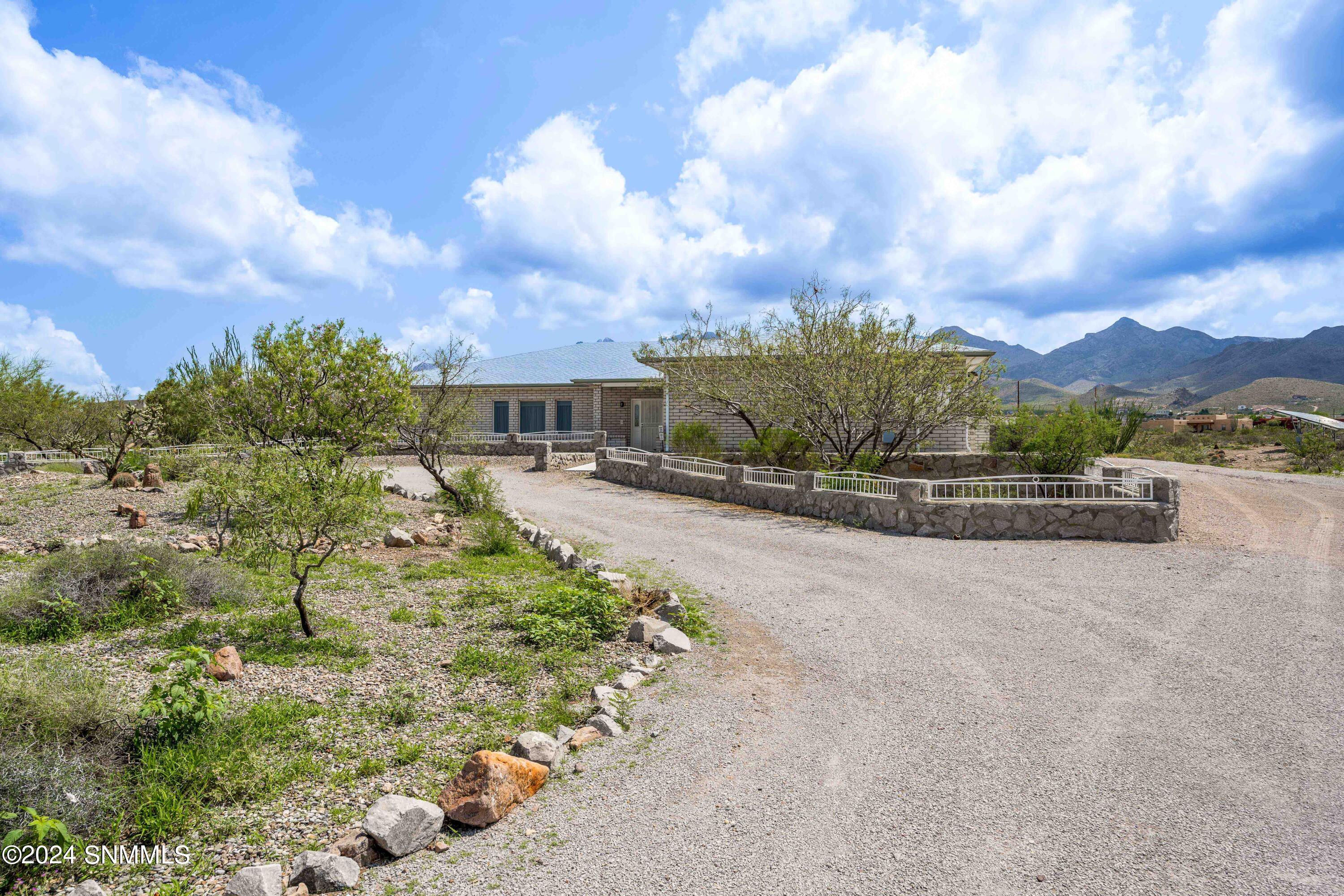 5073 Rock House Road Property Photo 2