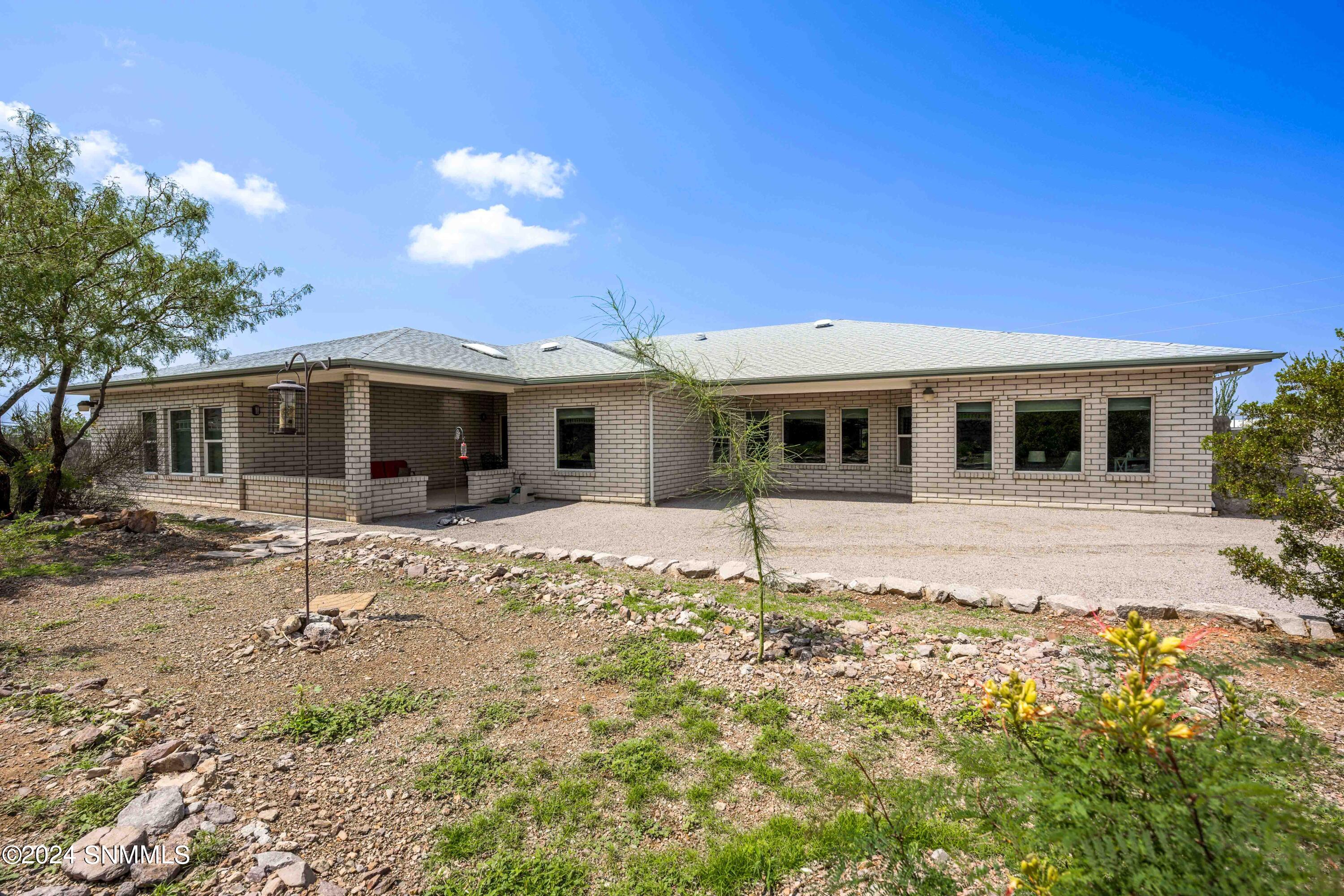 5073 Rock House Road Property Photo 7