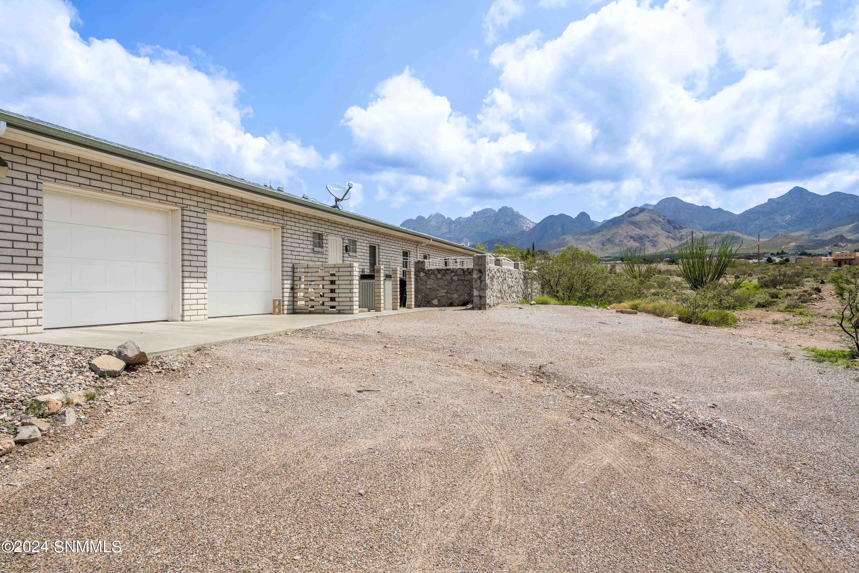 5073 Rock House Road Property Photo 8