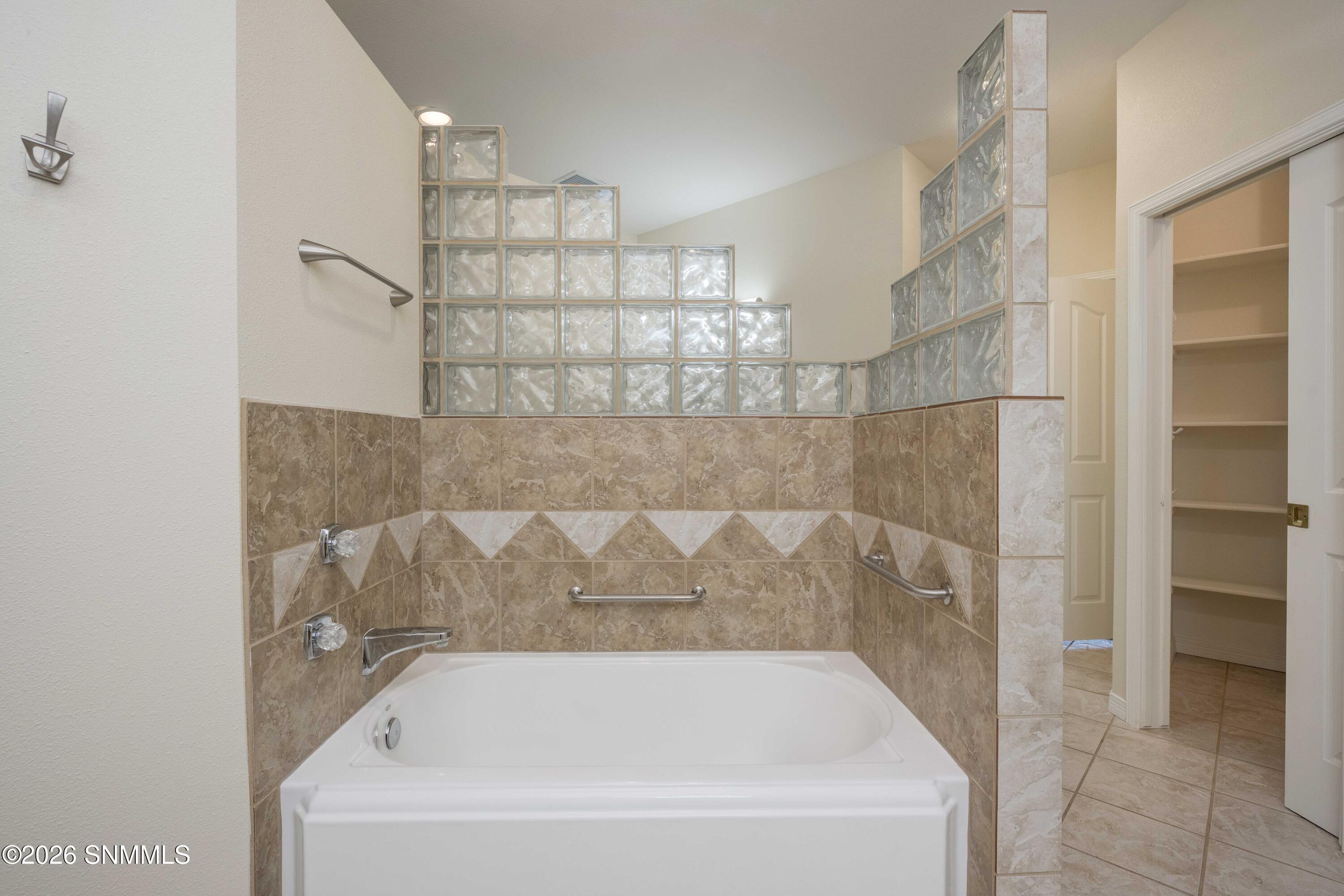 5073 Rock House Road Property Photo 24