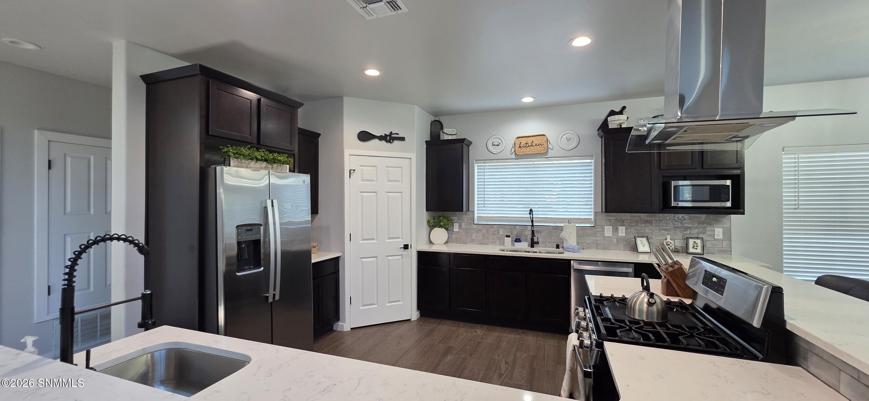 115 Granite Drive Property Photo 4