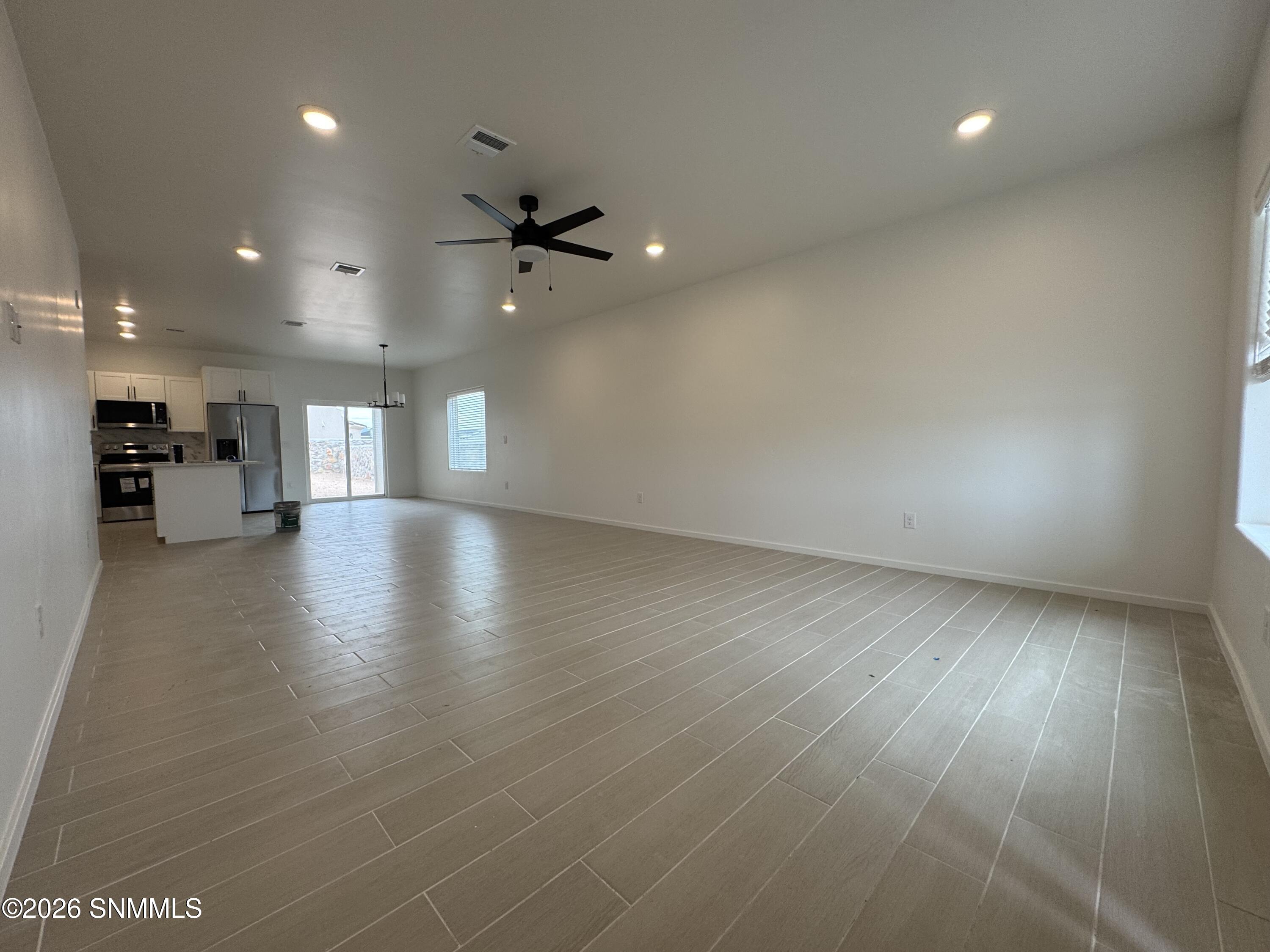 7450 Eagle Vista Street Property Photo 4