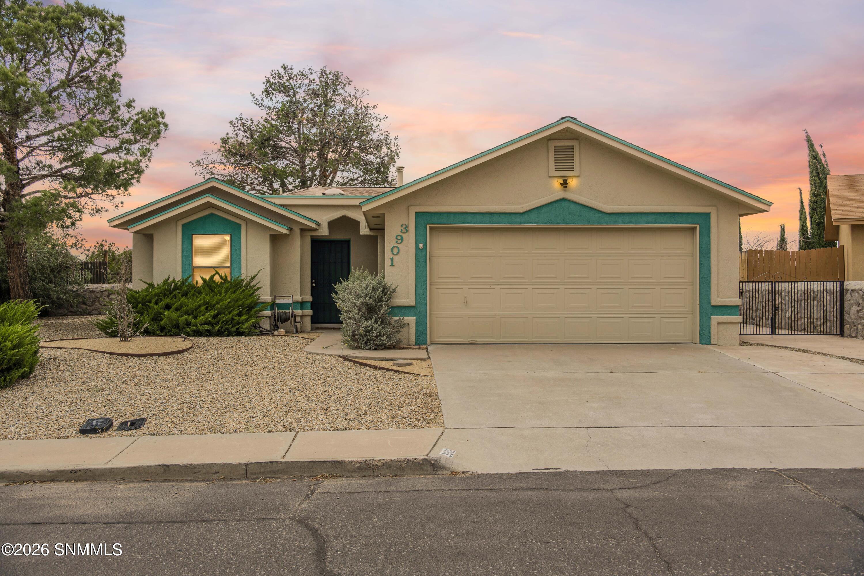 3901 Crystal Place Property Photo 1