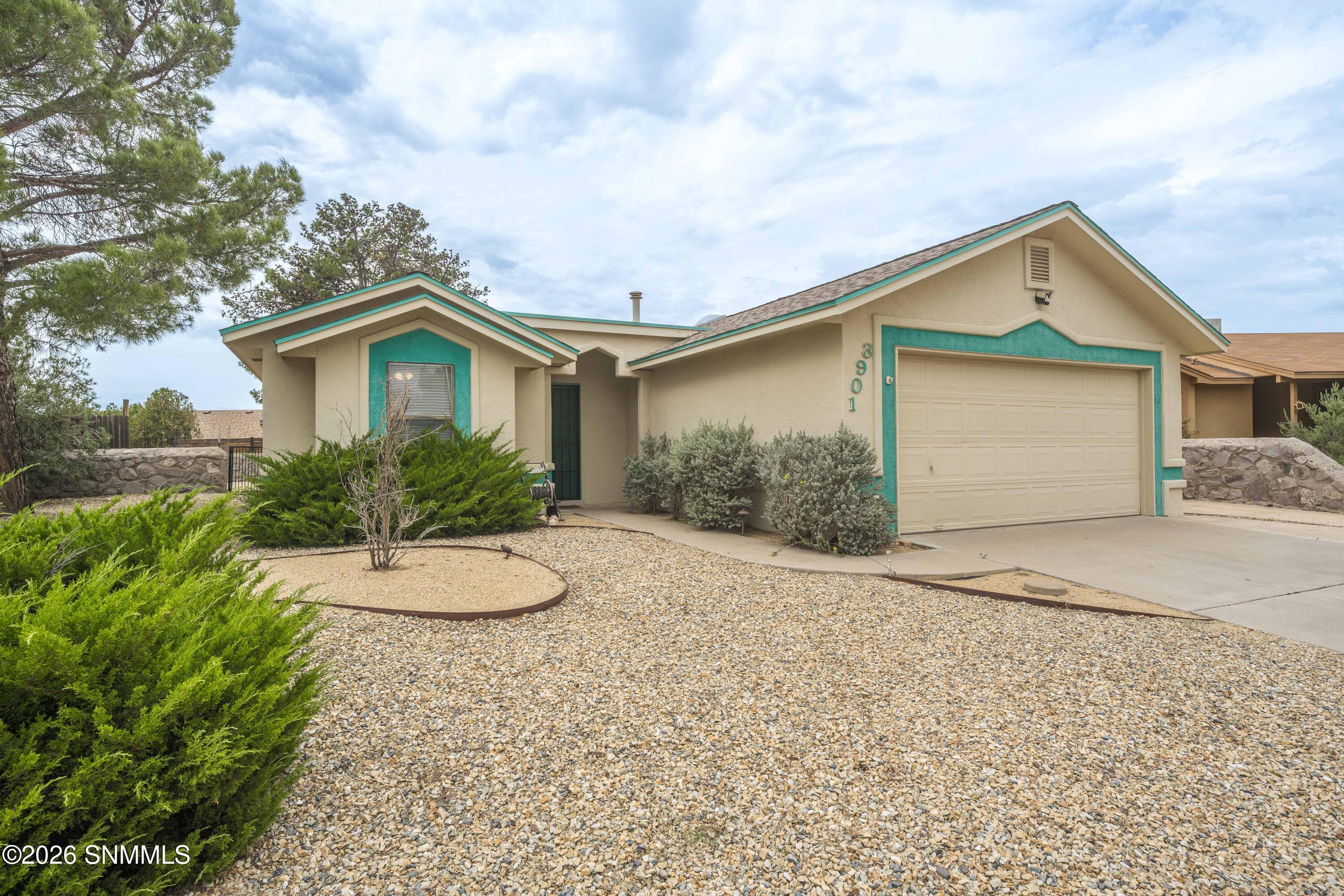 3901 Crystal Place Property Photo 2