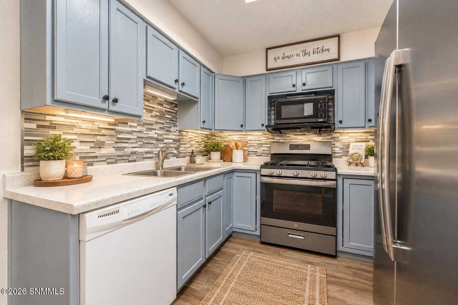 3901 Crystal Place Property Photo 14