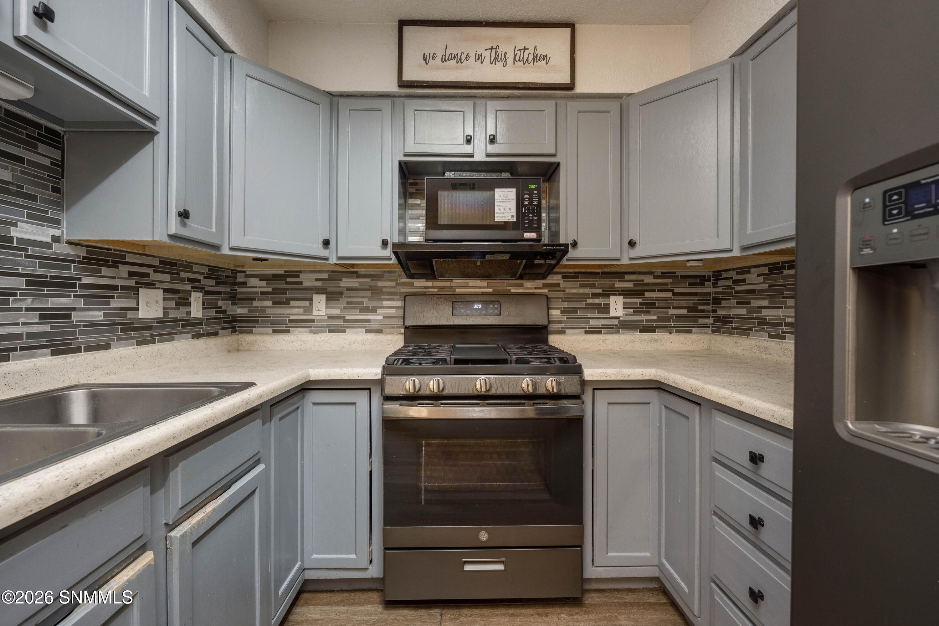 3901 Crystal Place Property Photo 16