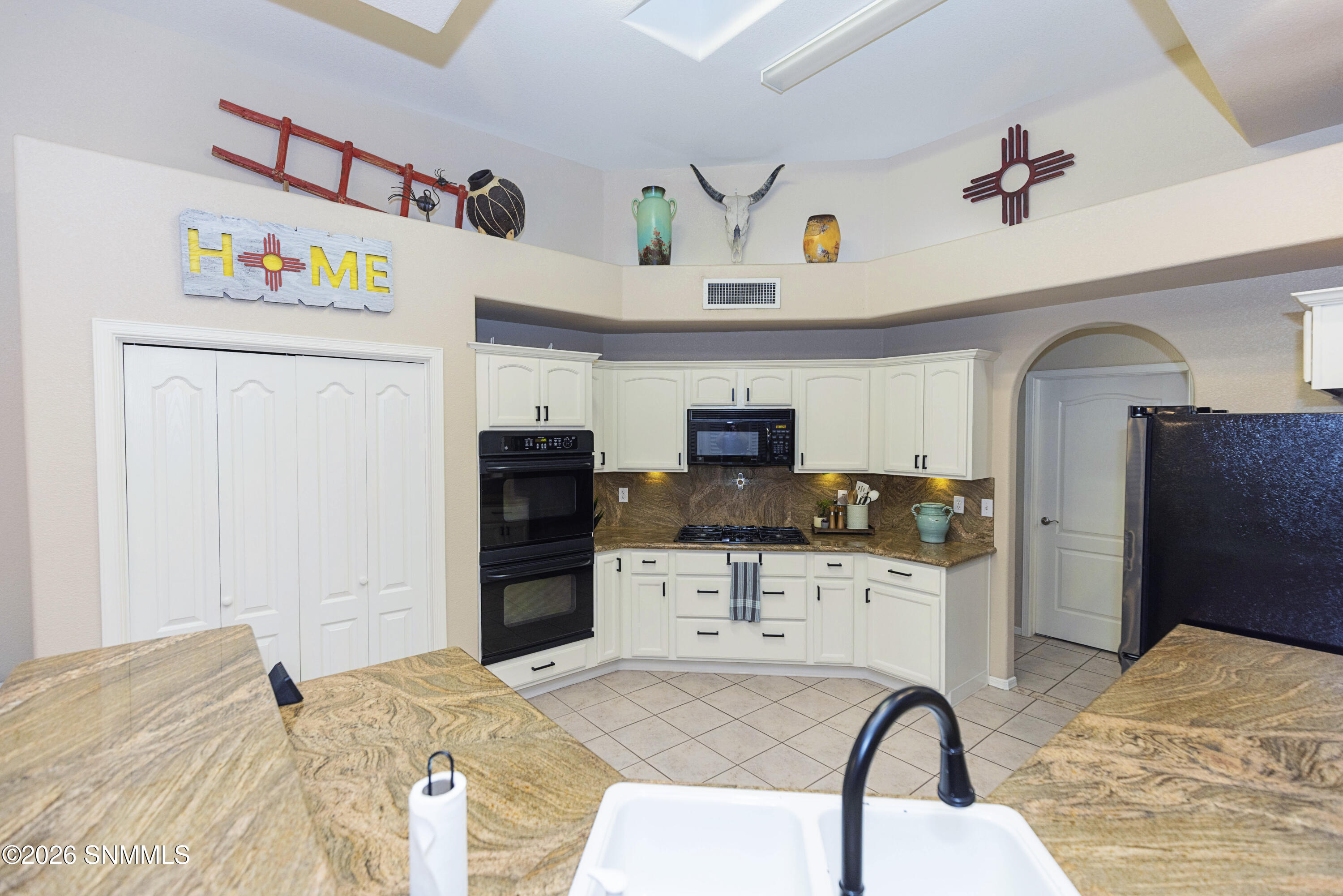 4176 Council Oak Road Property Photo 16