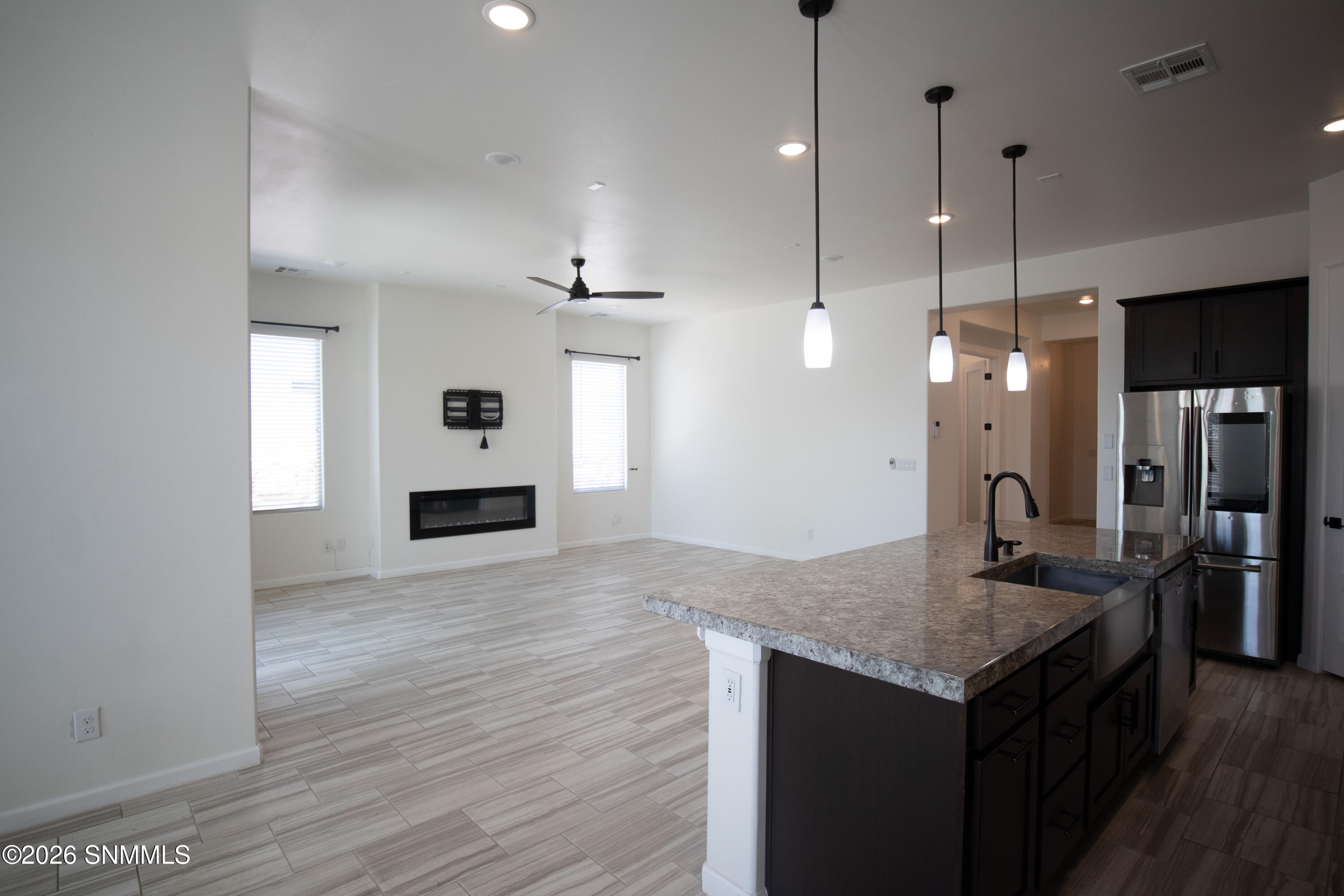 3718 Golden Echo Loop Property Photo 5