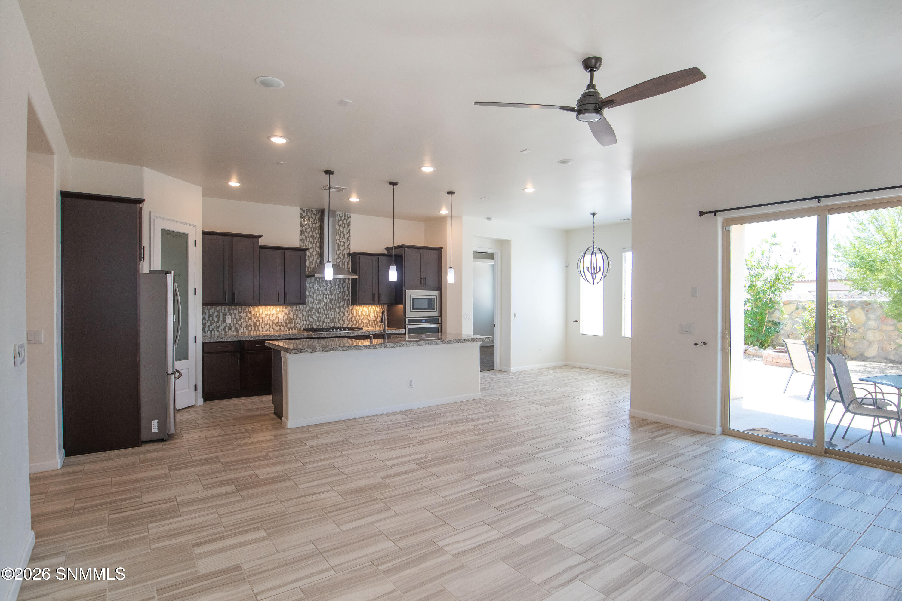 3718 Golden Echo Loop Property Photo 6