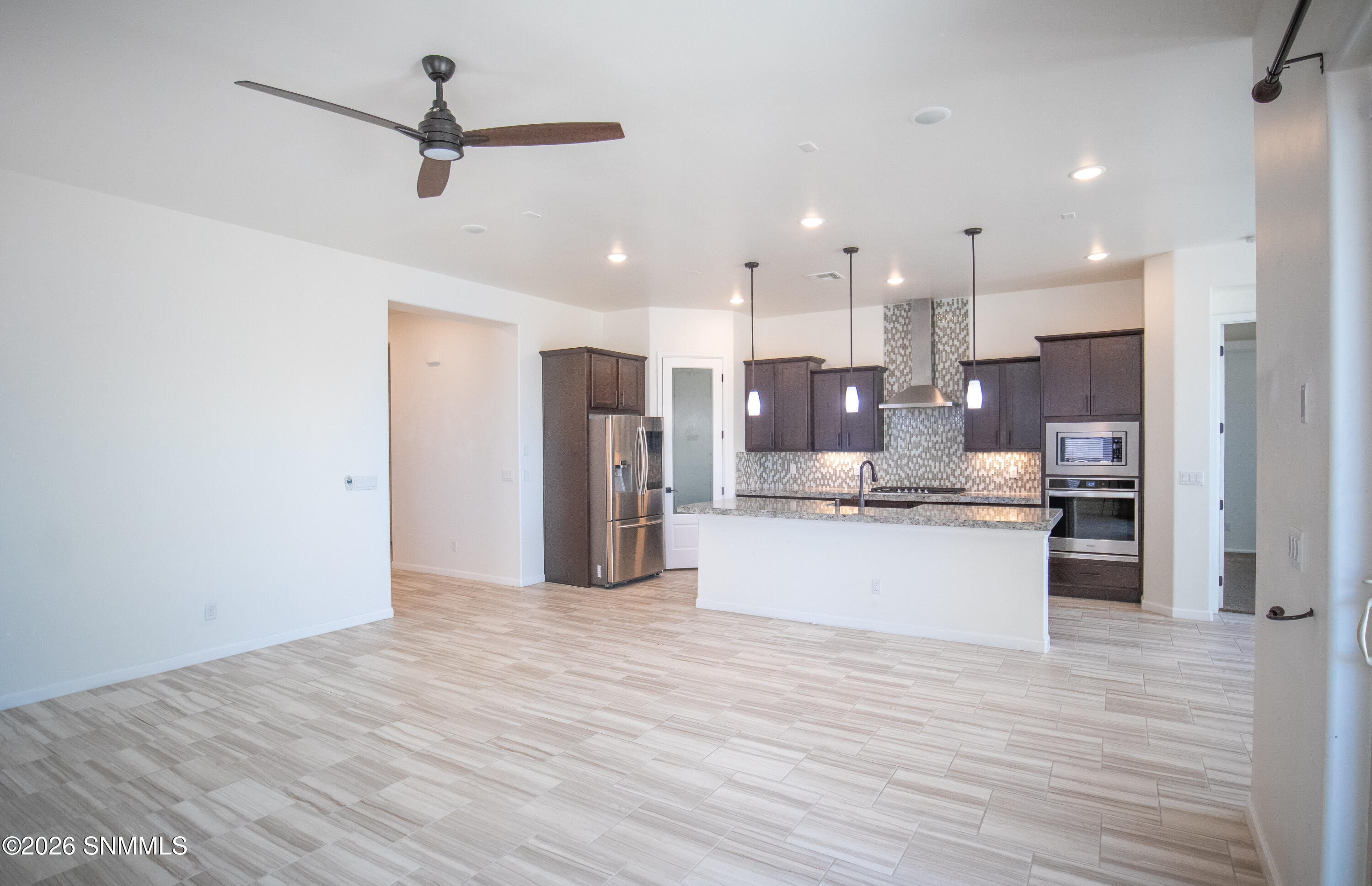 3718 Golden Echo Loop Property Photo 7