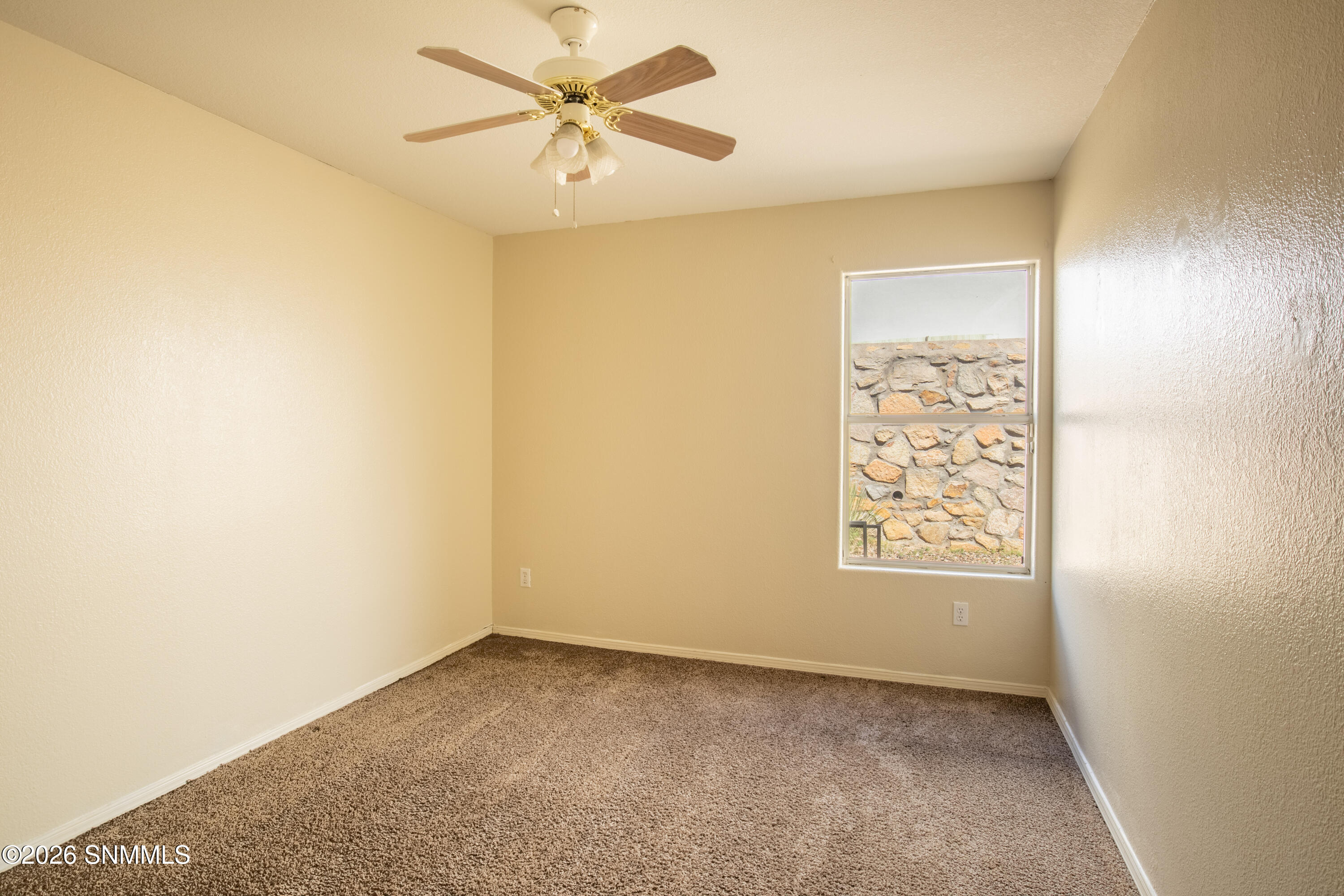 3913 Pearl Court Property Photo 1