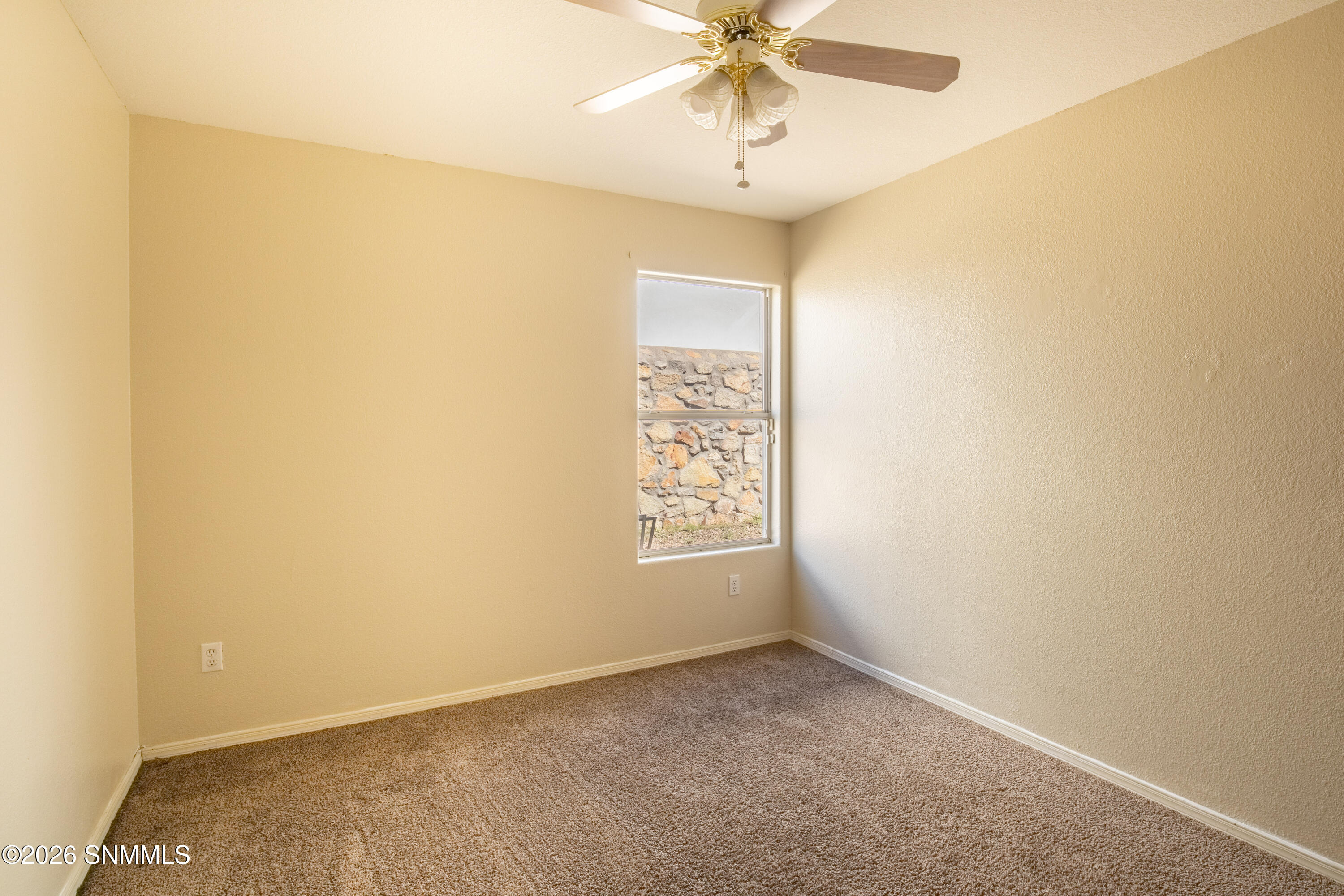 3913 Pearl Court Property Photo 2