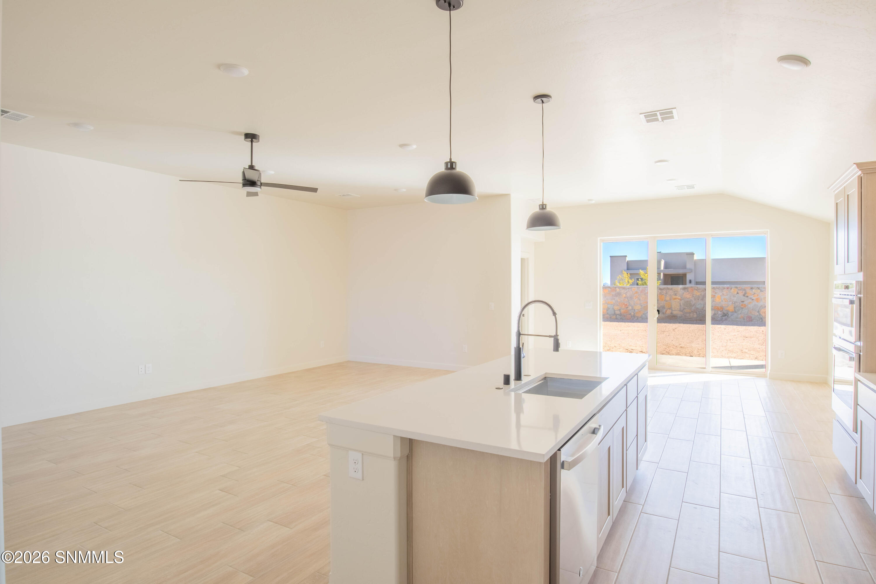 3614 Paragon Street Property Photo 11