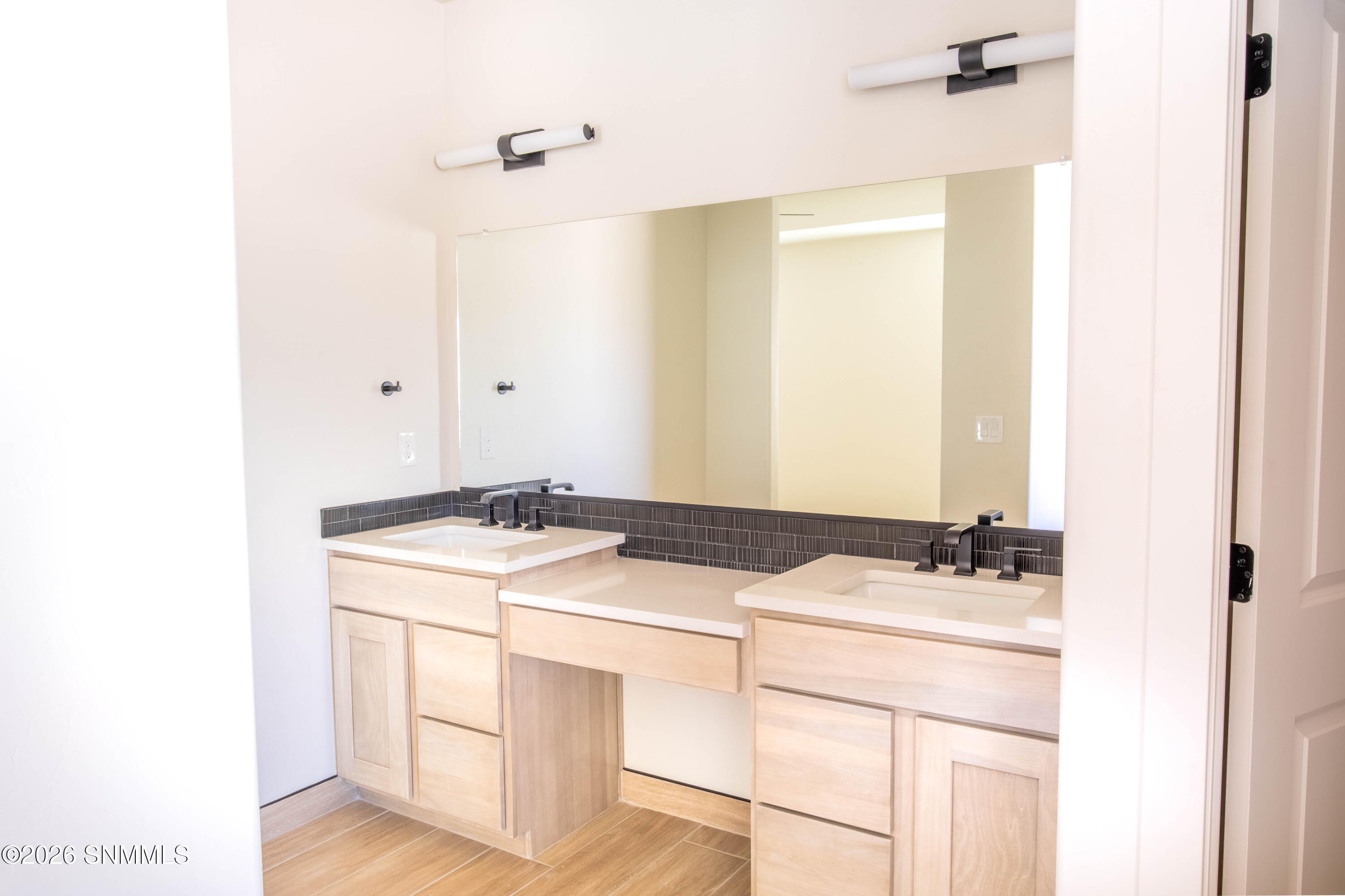 3614 Paragon Street Property Photo 17