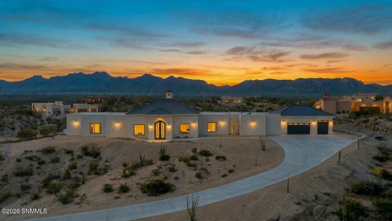 5565 Vista Rico Property Photo 1