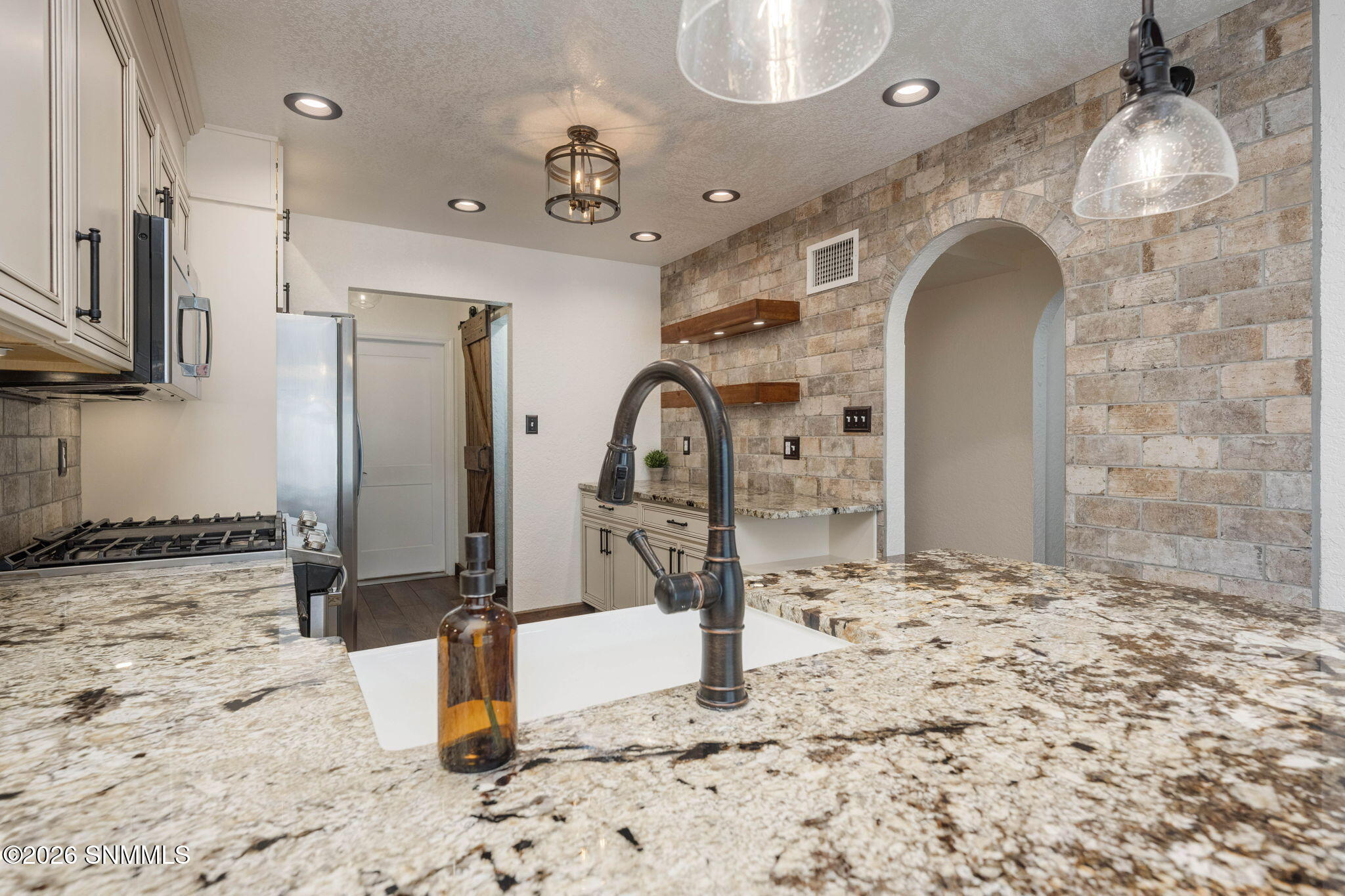 2017 Briarwood Lane Property Photo 7