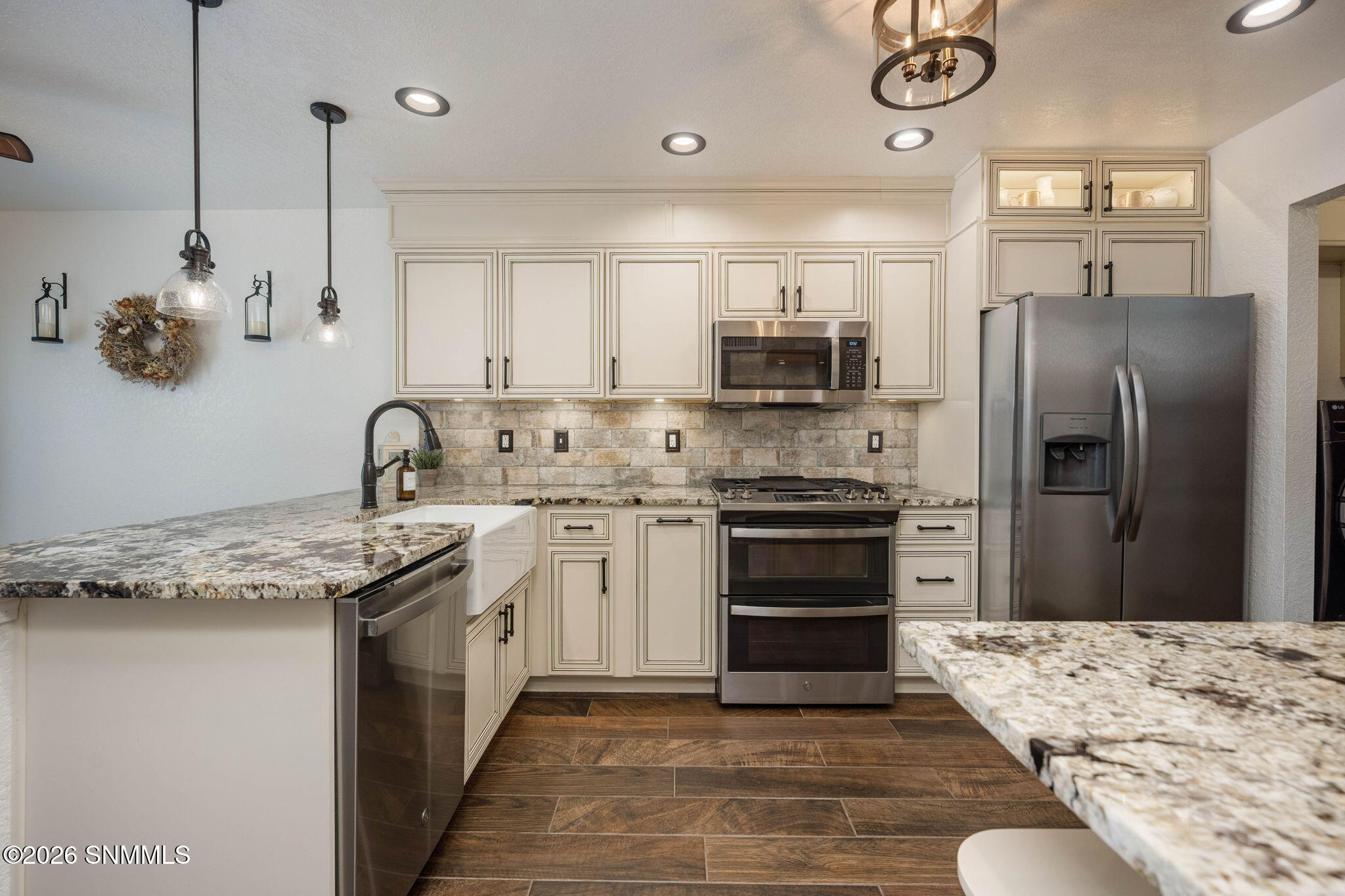 2017 Briarwood Lane Property Photo 9
