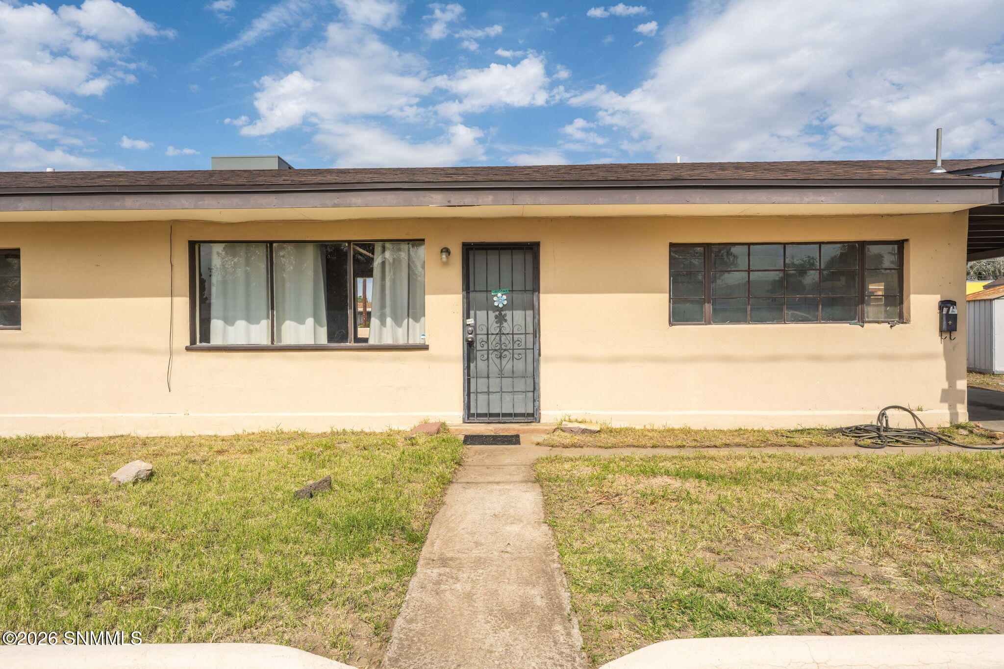 1517 E Boutz Road Property Photo 4