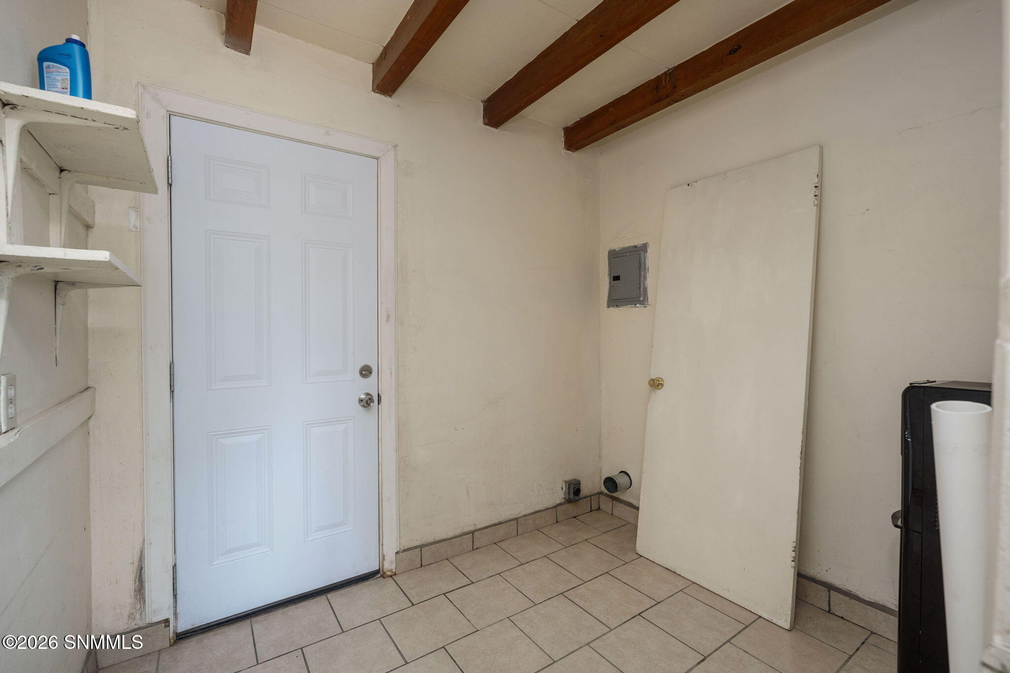 1517 E Boutz Road Property Photo 7