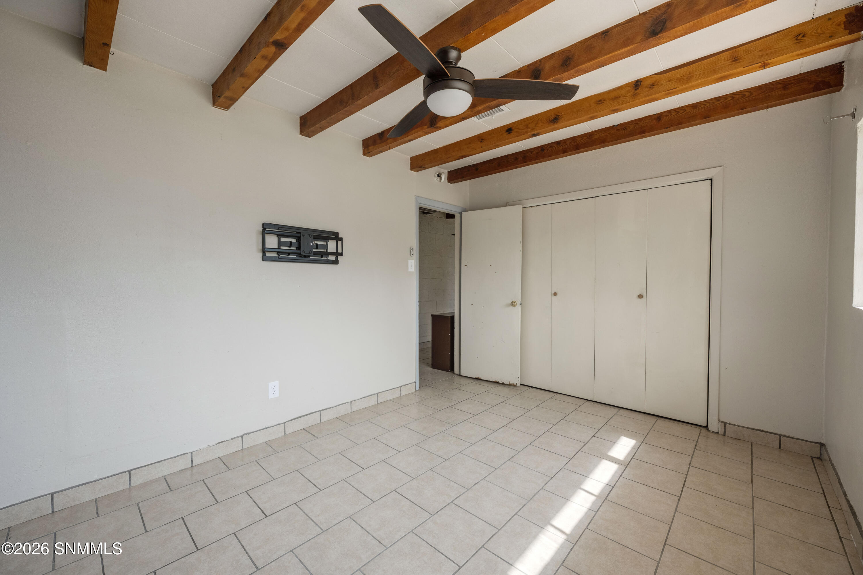 1517 E Boutz Road Property Photo 13