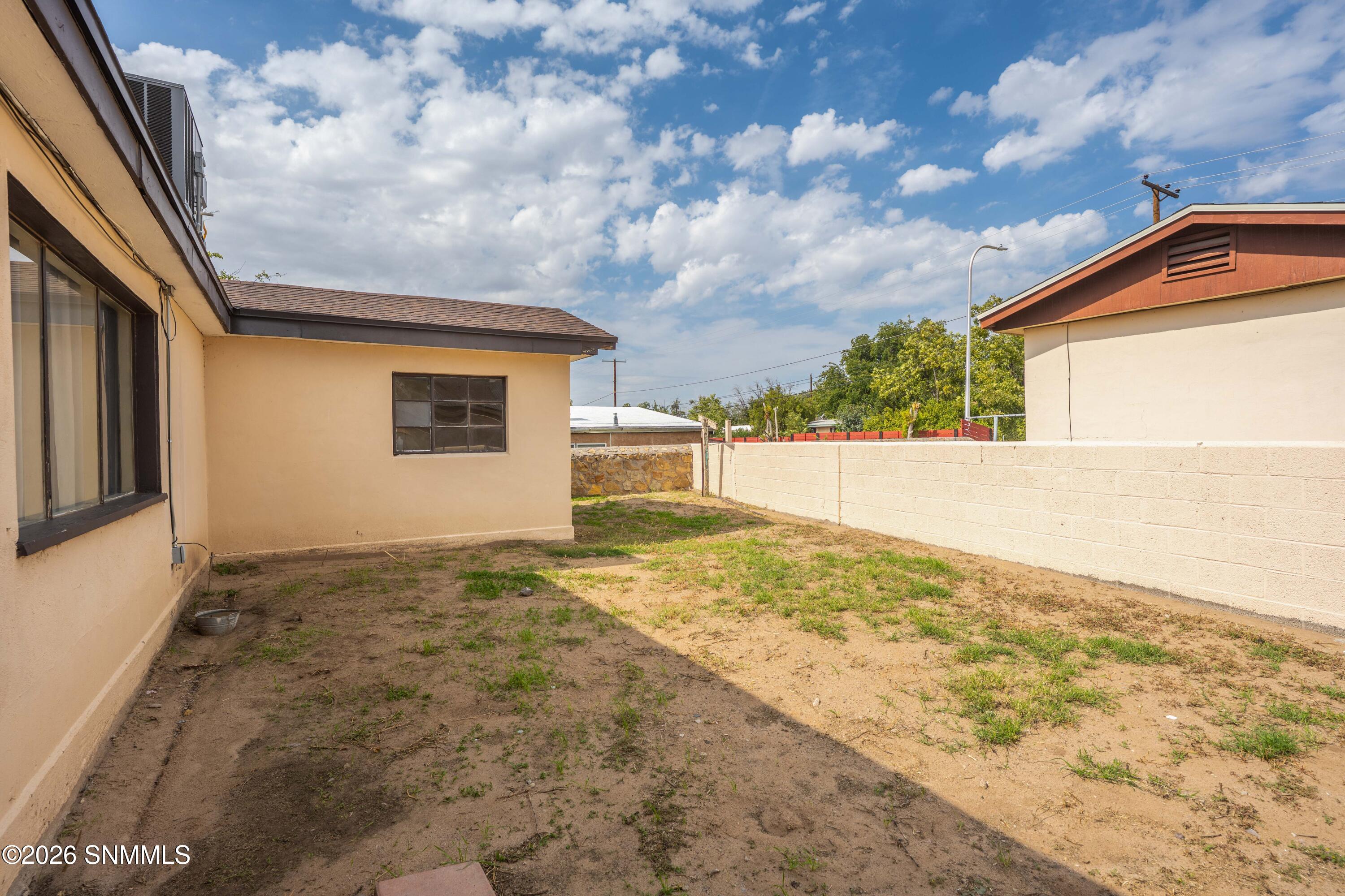 1517 E Boutz Road Property Photo 16