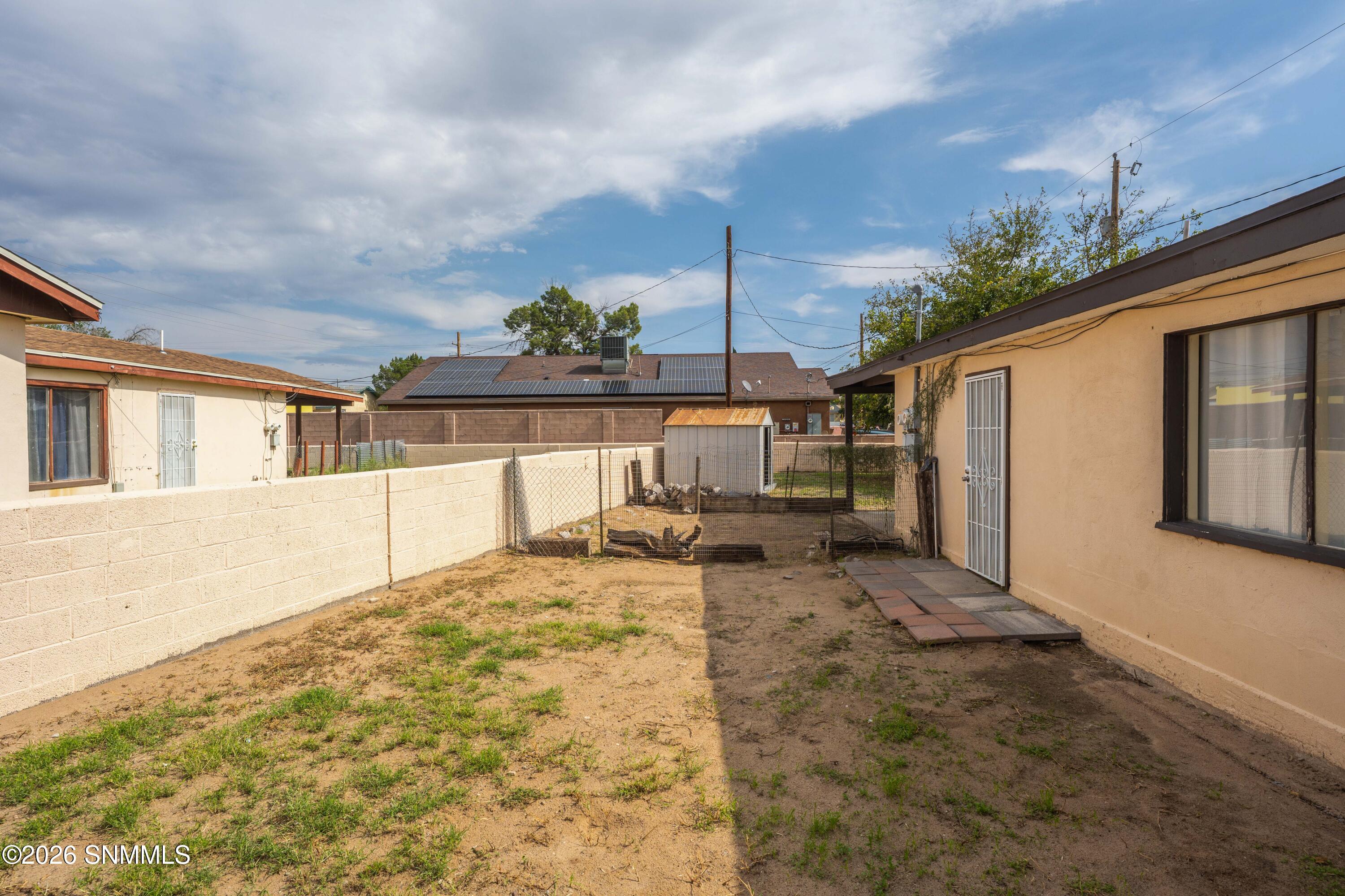 1517 E Boutz Road Property Photo 17