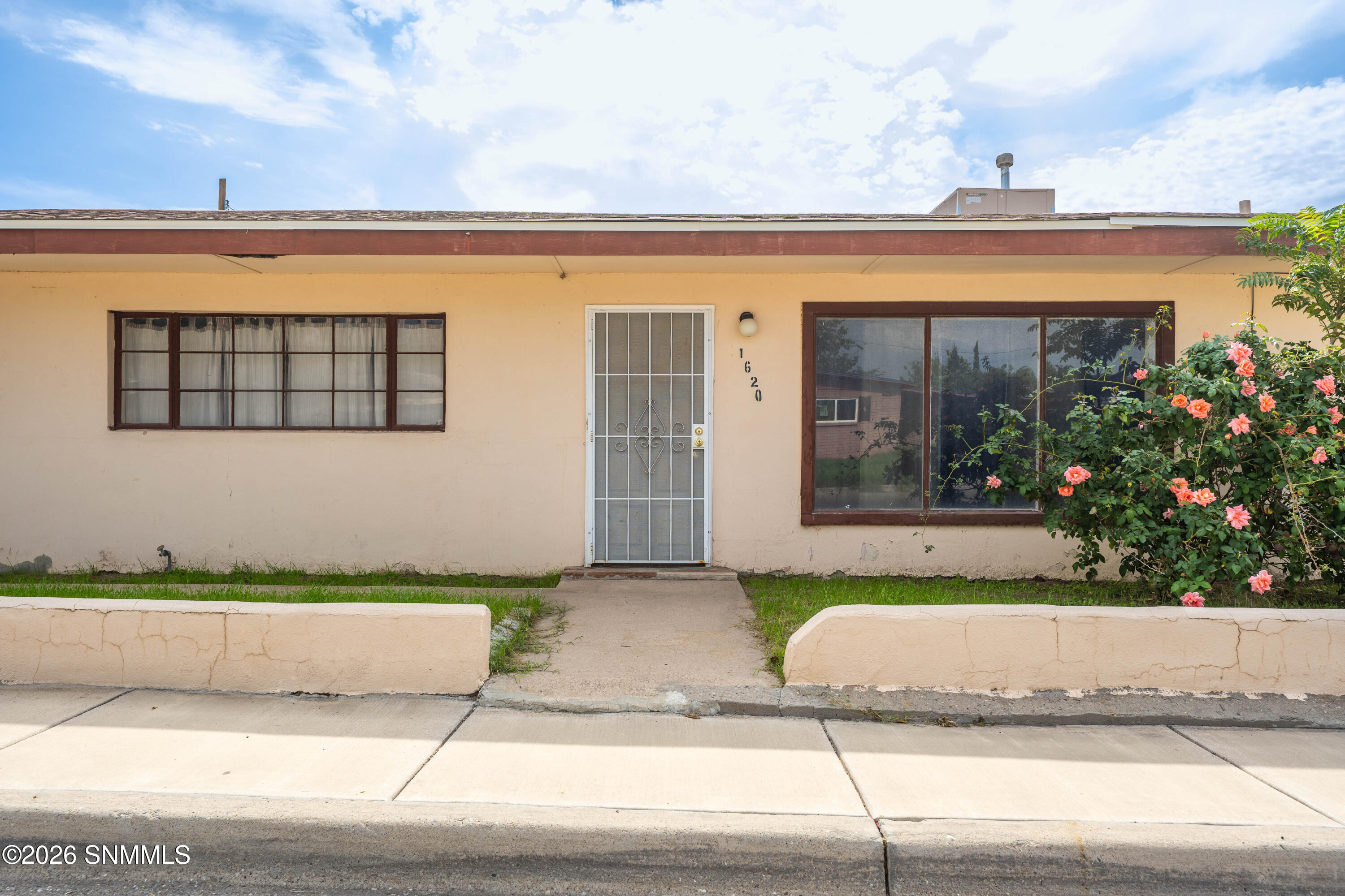 1517 E Boutz Road Property Photo 20