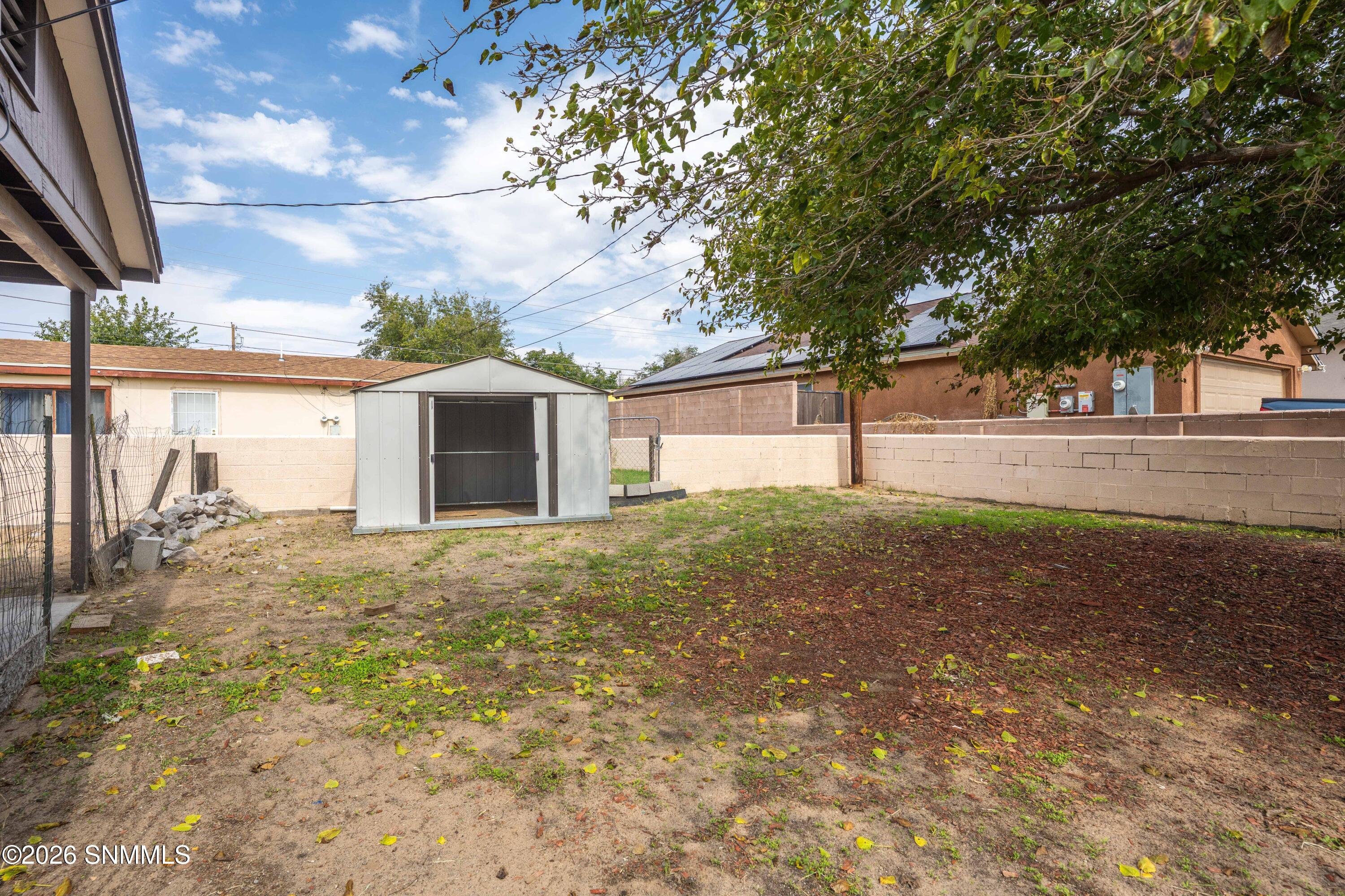 1517 E Boutz Road Property Photo 30