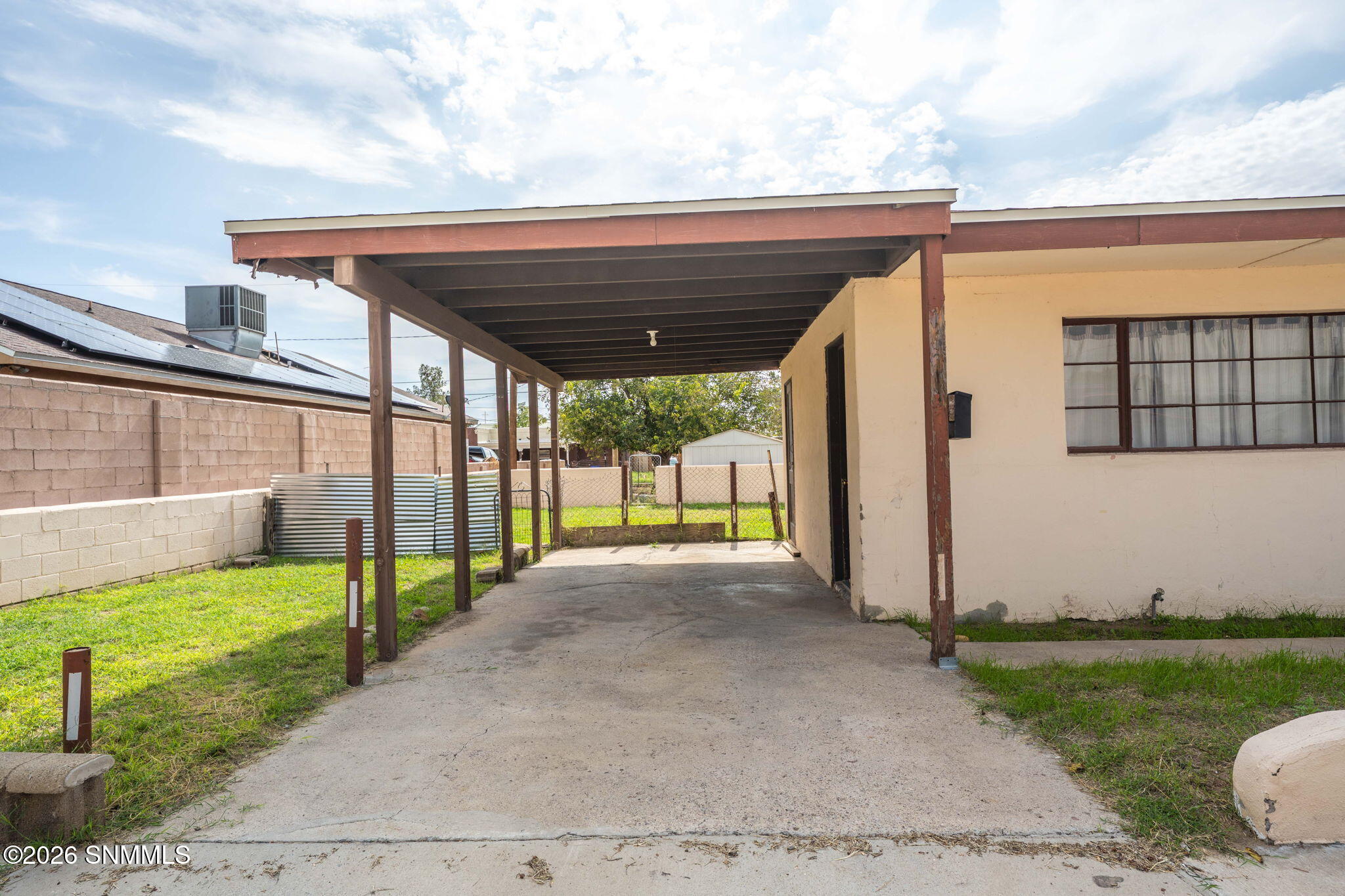 1517 E Boutz Road Property Photo 33